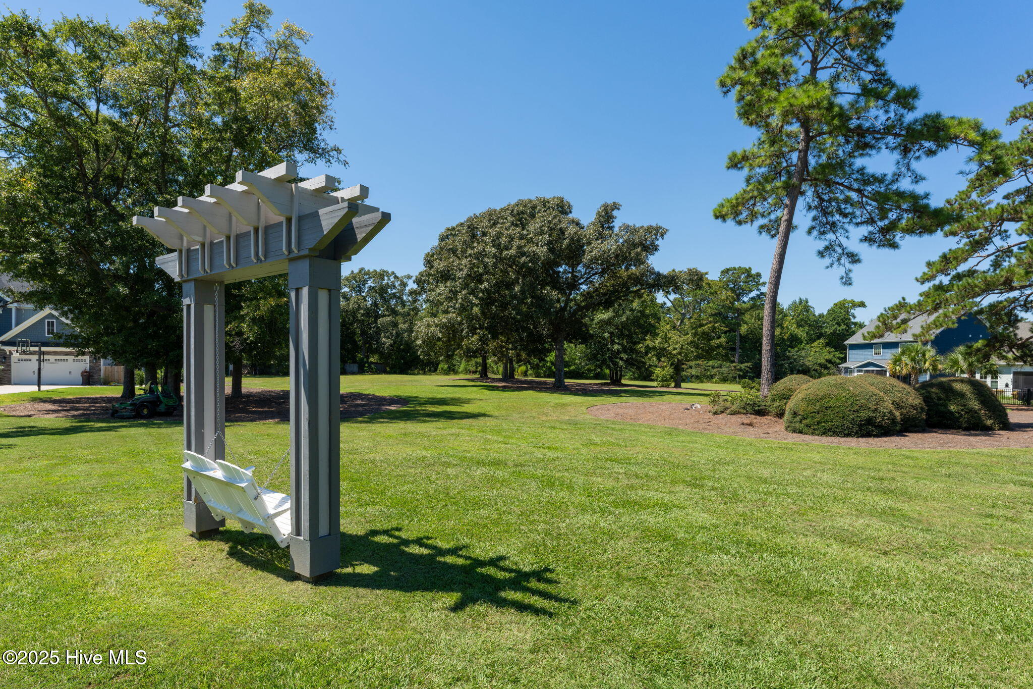 100527863 | Photo 68