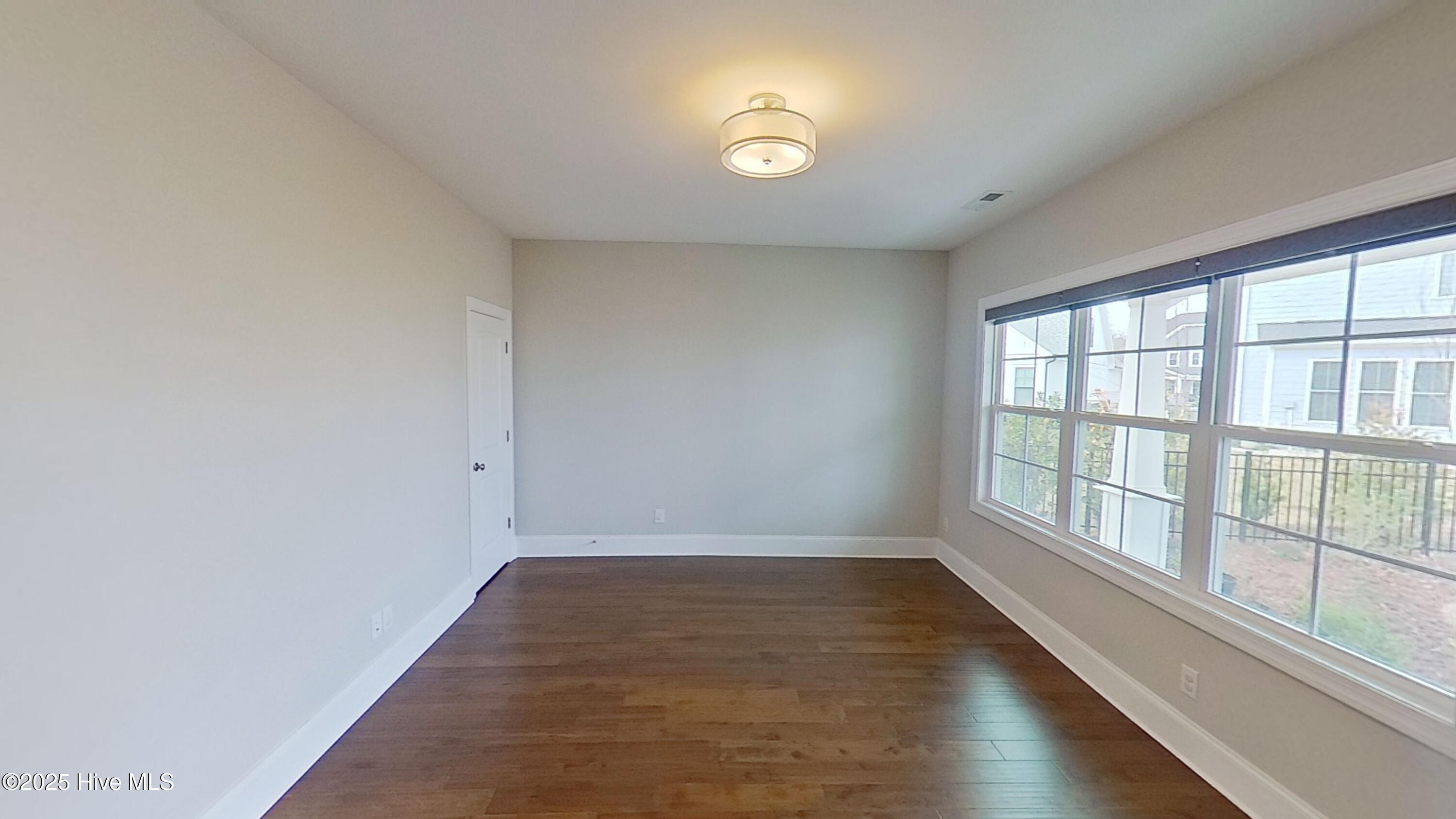 01- 26 Sailor Sky Way