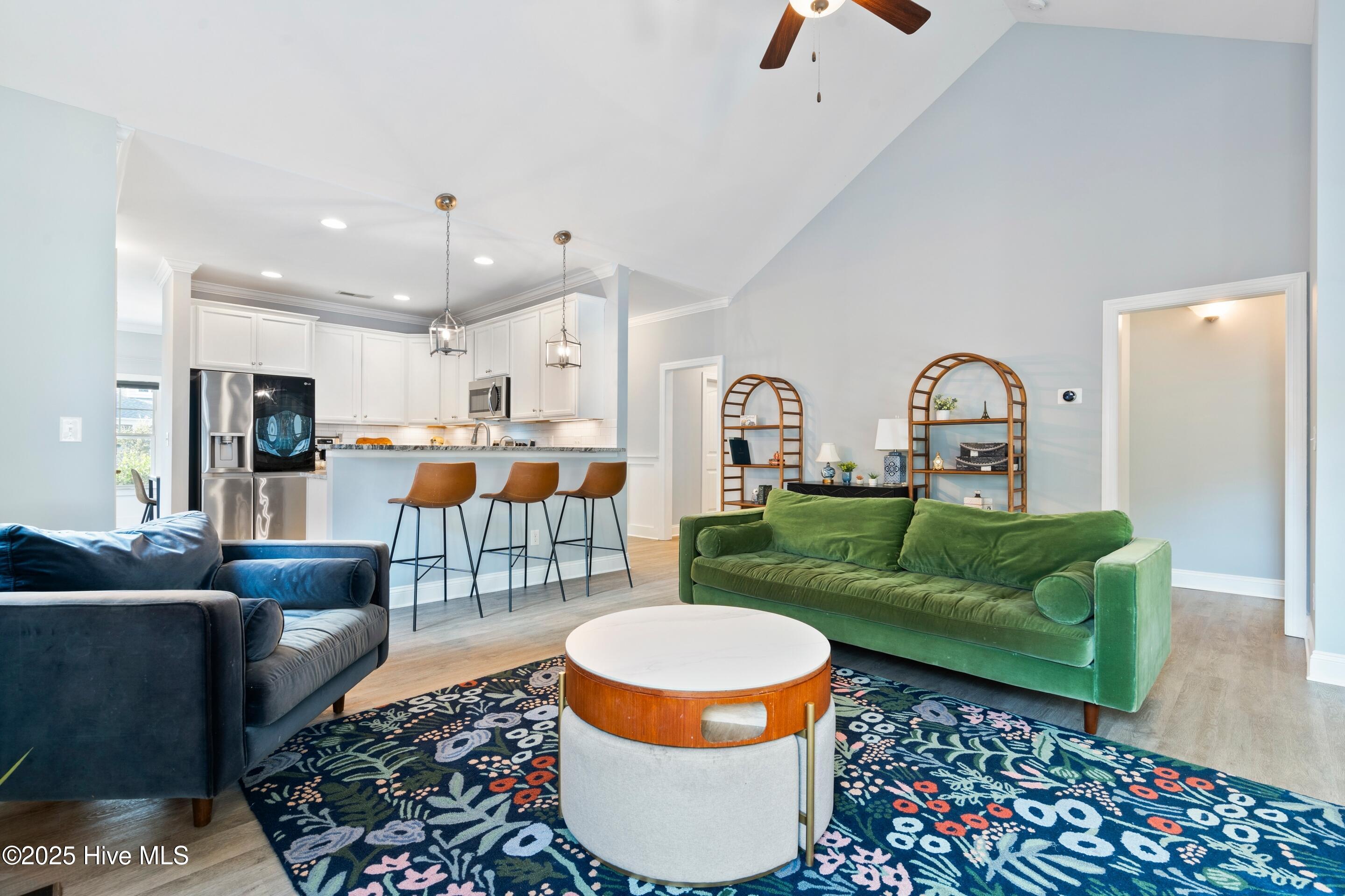 100539123 | Photo 17