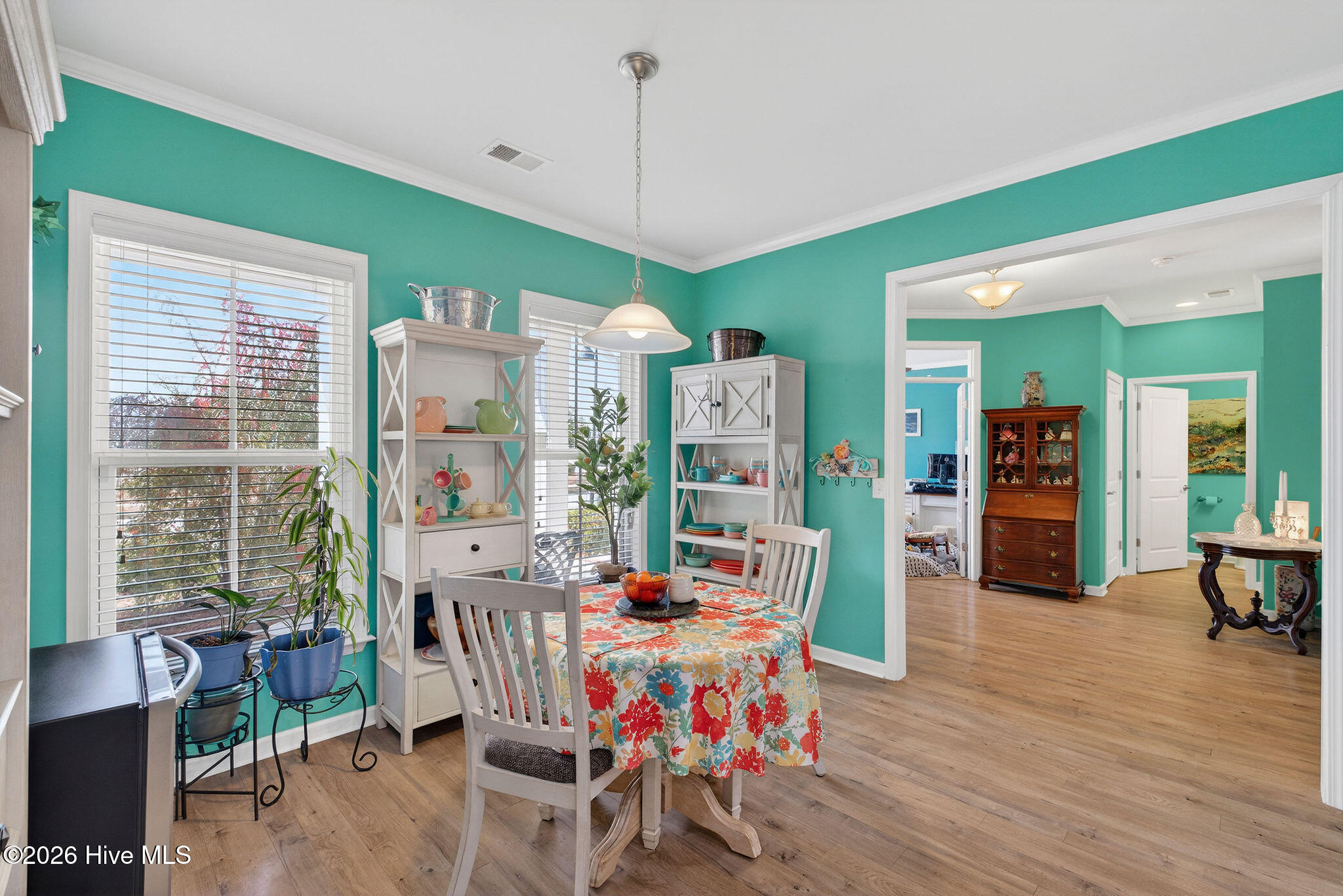 100560495 | Photo 14