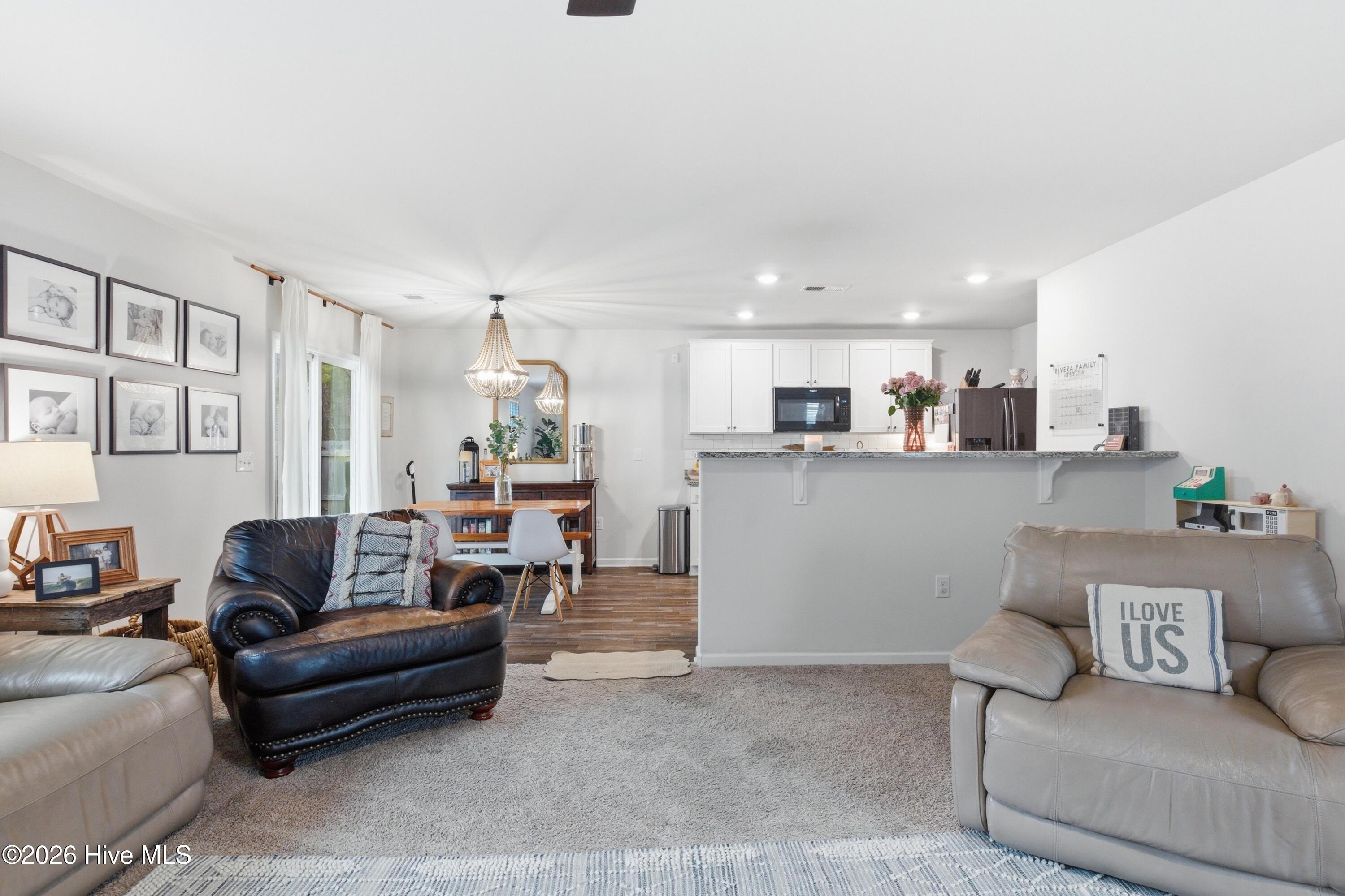 100558075 | Photo 14