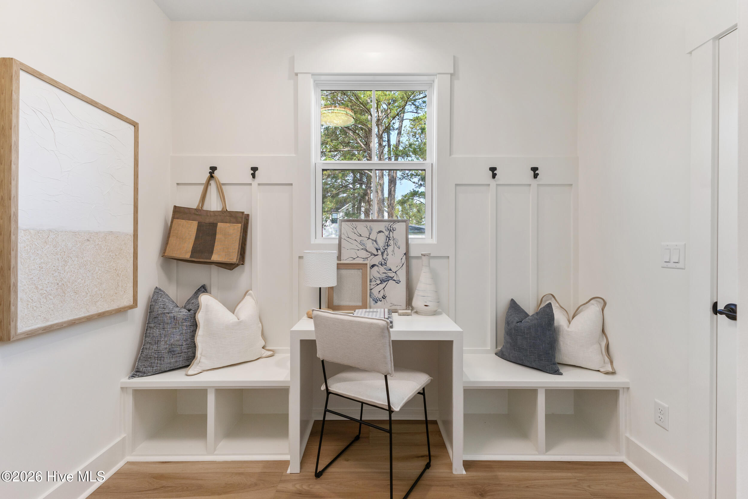 100561477 | Photo 37