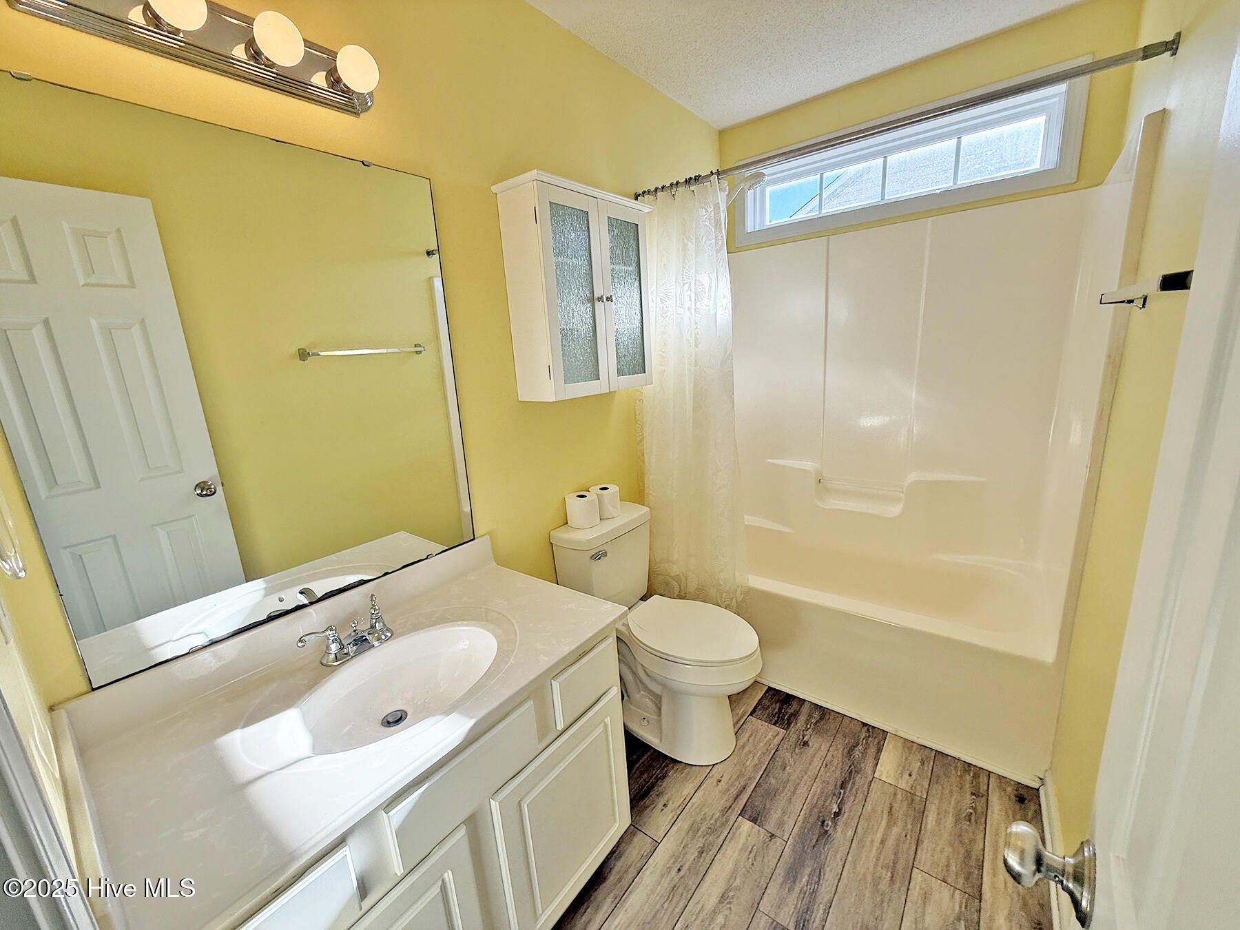 100537357 | Photo 27