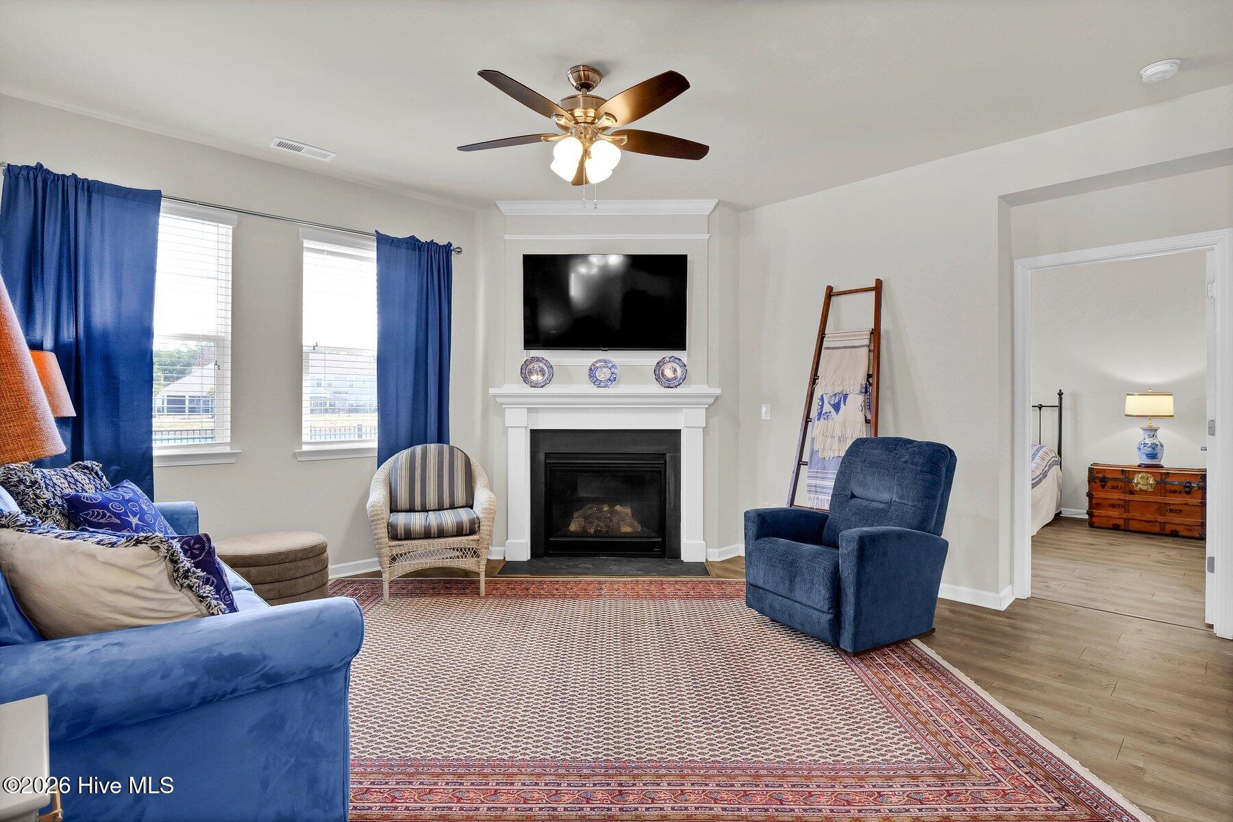 100556817 | Photo 10