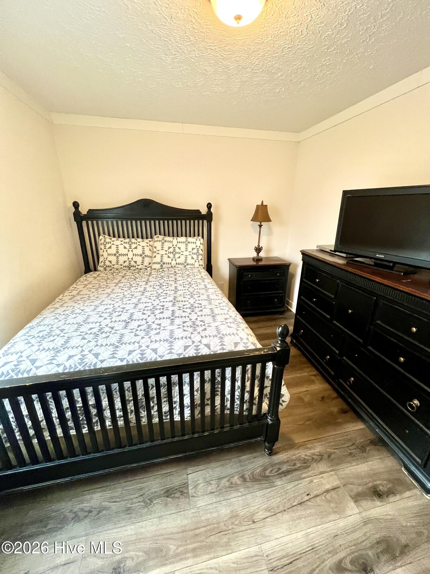 100558277 | Photo 26