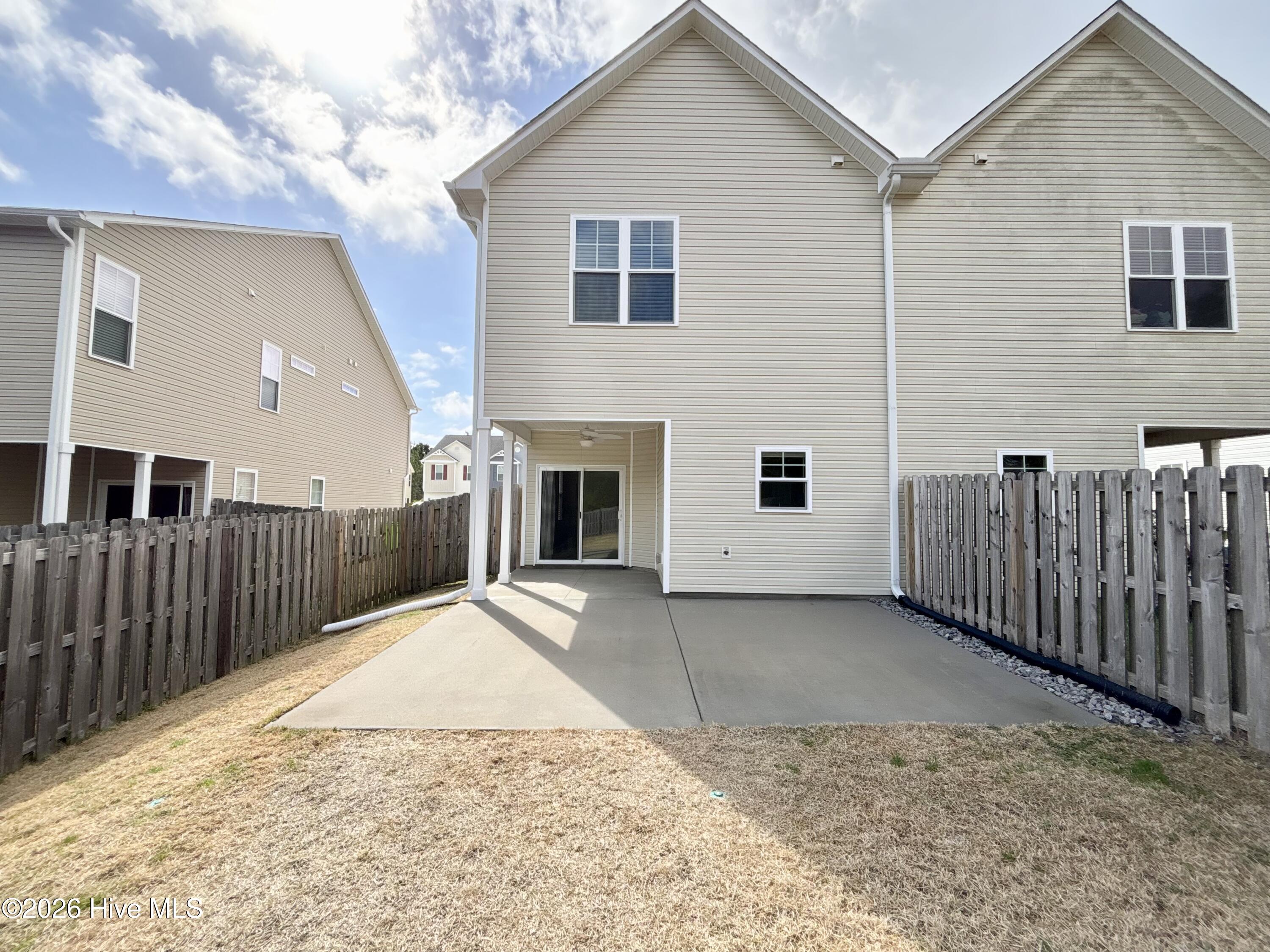 100558093 | Photo 29