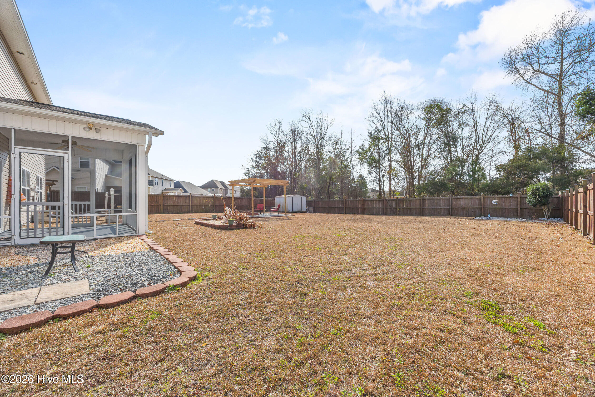 100548661 | Photo 56