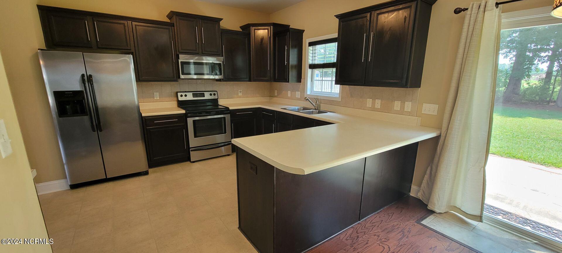 100556594 | Photo 10