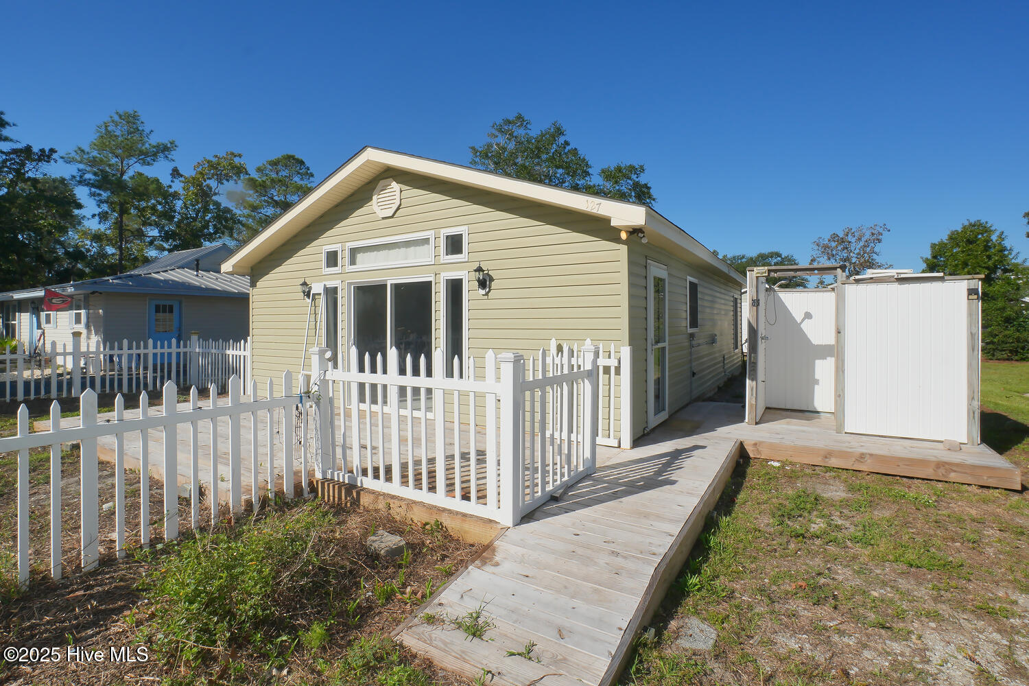 Homes for sale in Oak Island, NC | 127 Nw 10th St, Oak Island, NC 28465 | MLS# 100534468
