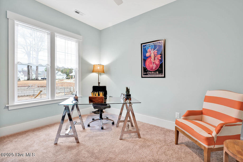 100441833 | Photo 33