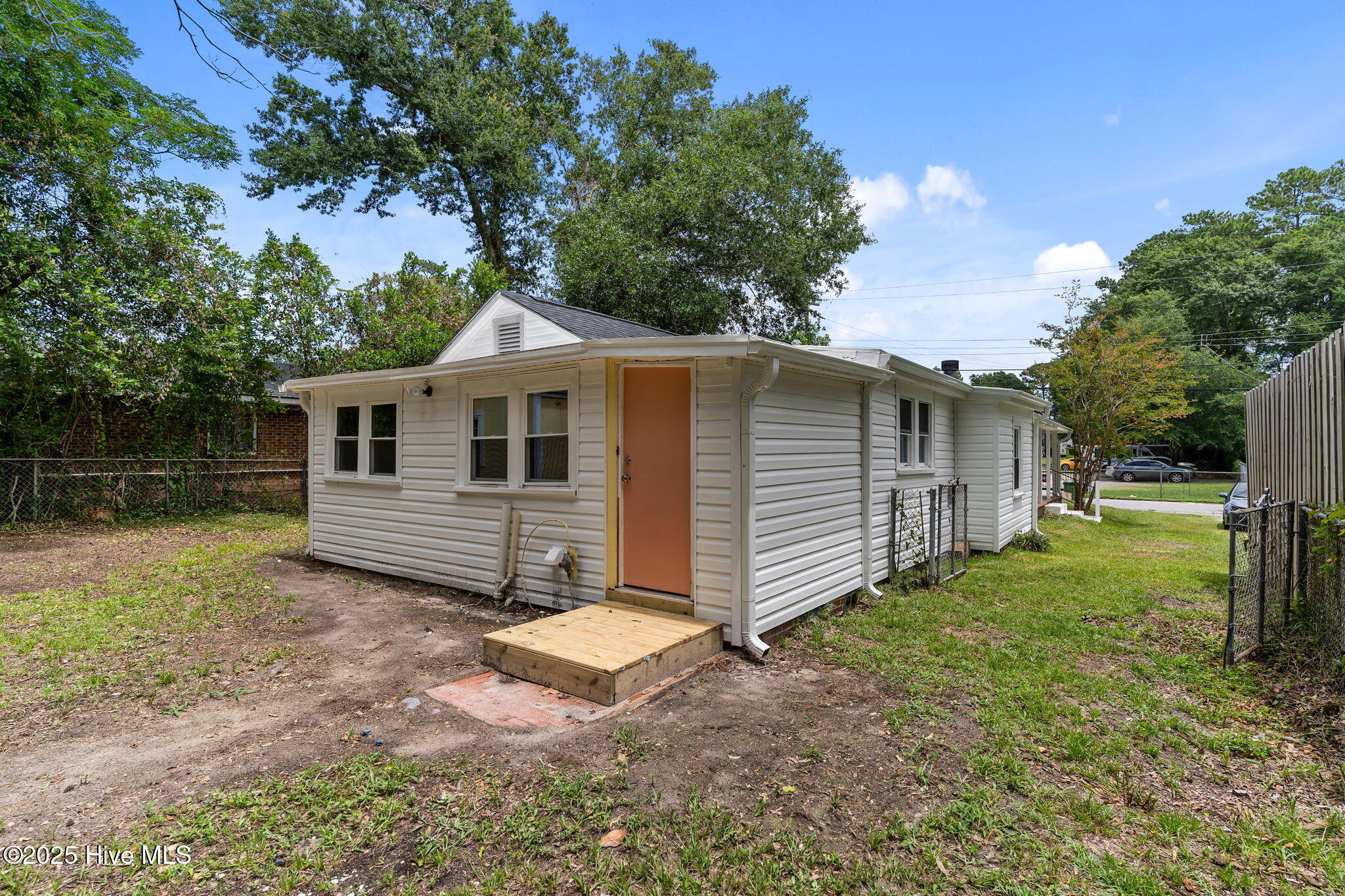 100556871 | Photo 39