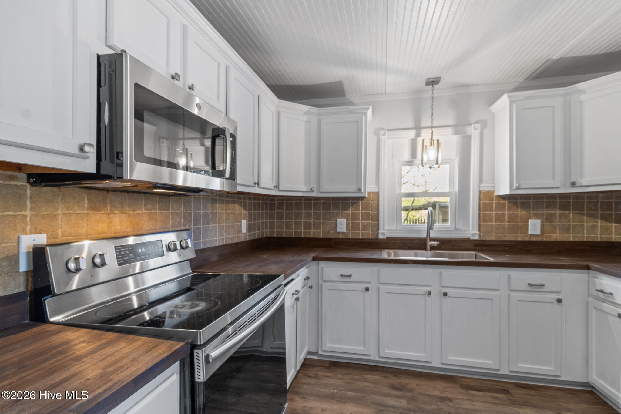 800 Little John Avenue, Jacksonville, NC, 28546