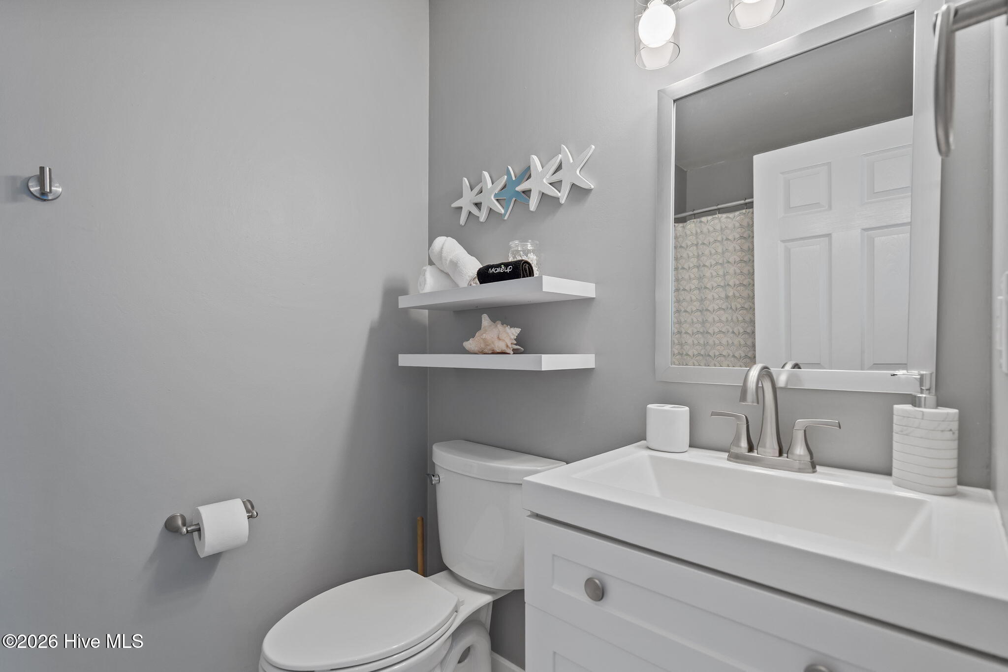 100566961 | Photo 21