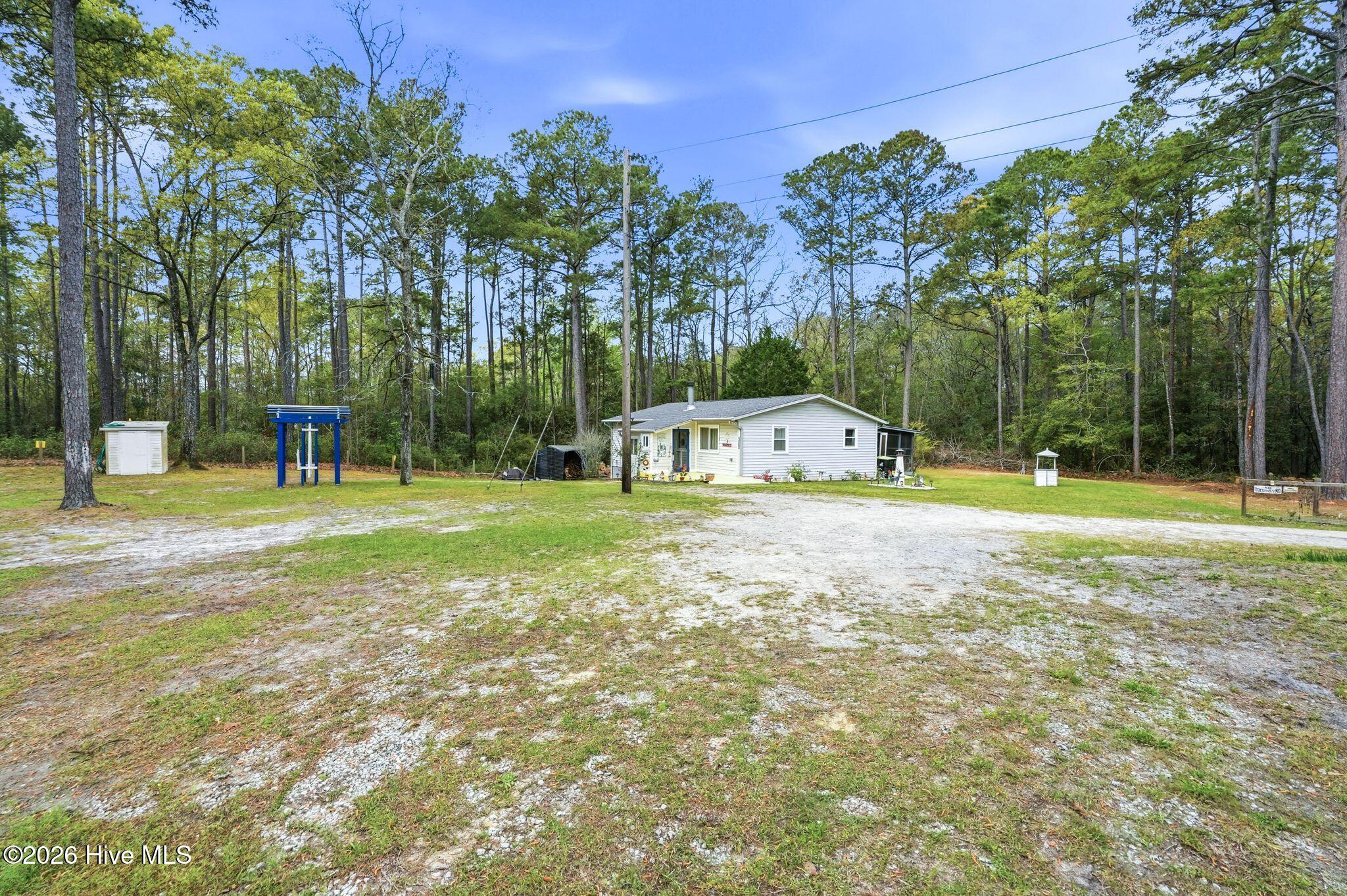 100565168 | Photo 45