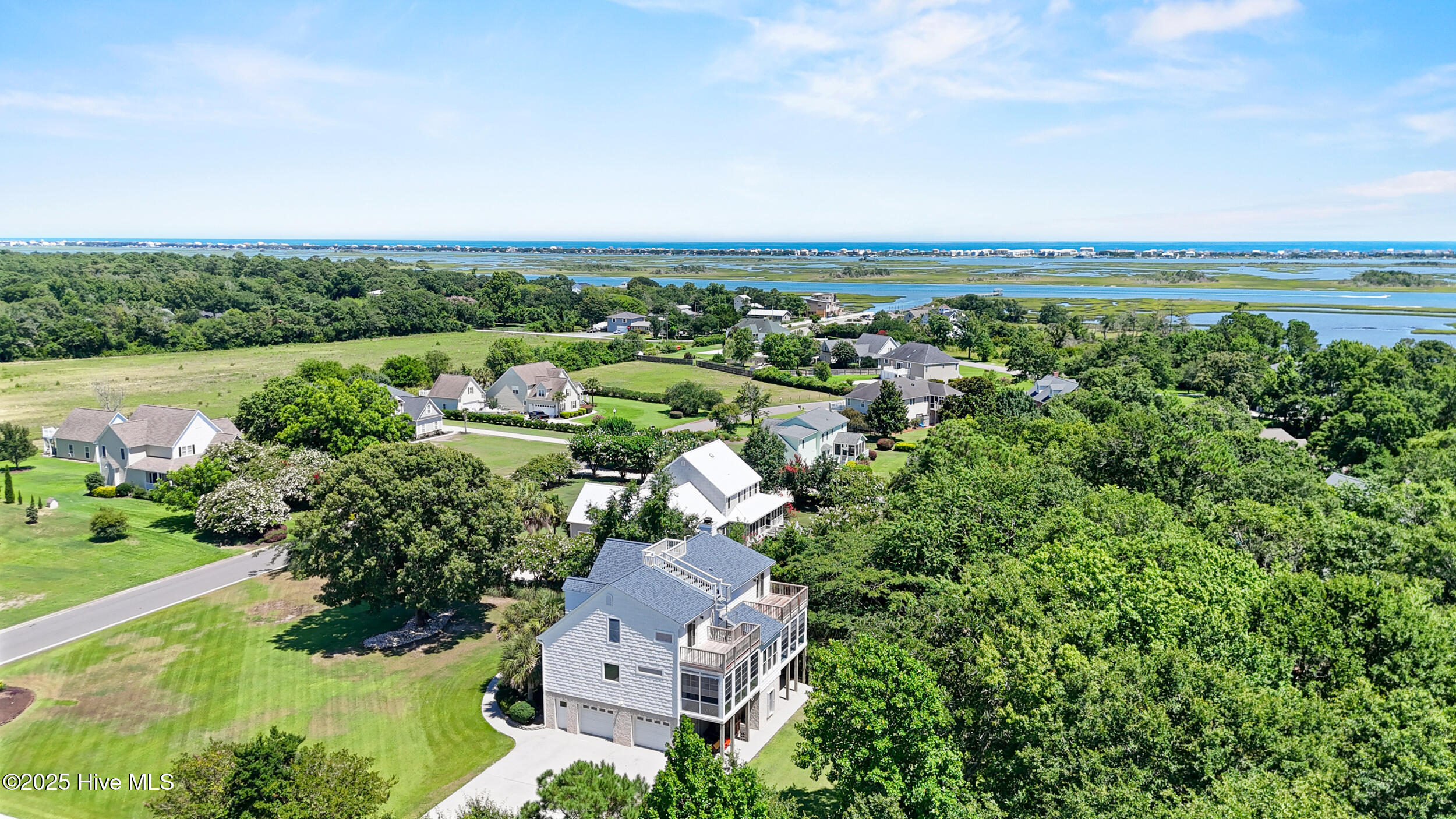 100519629 | Photo 81