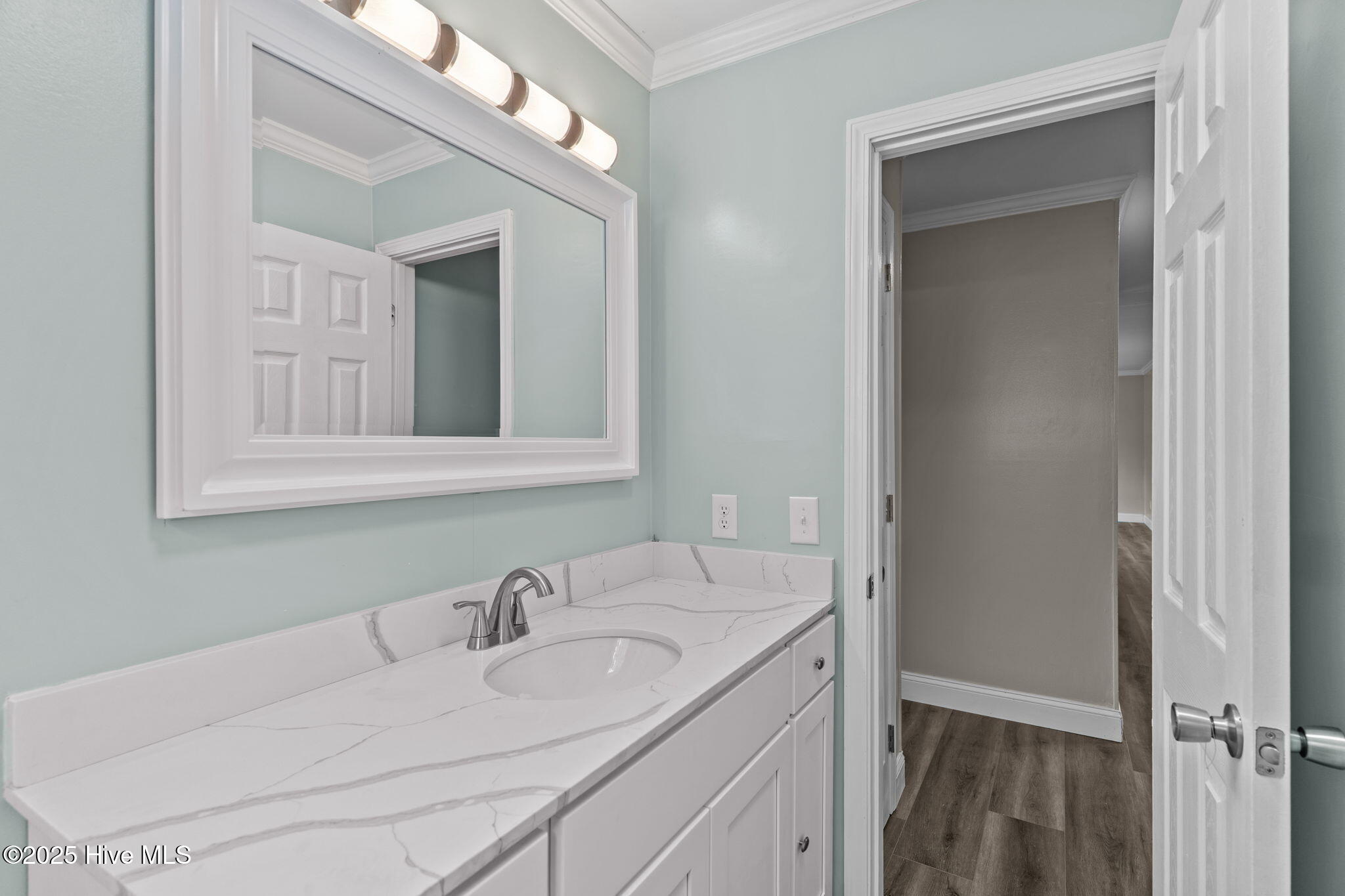 100529957 | Photo 36