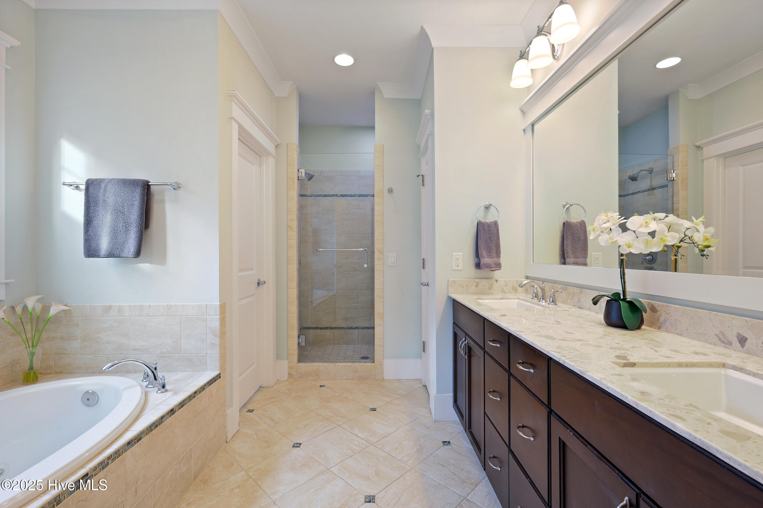 100536655 | Photo 31