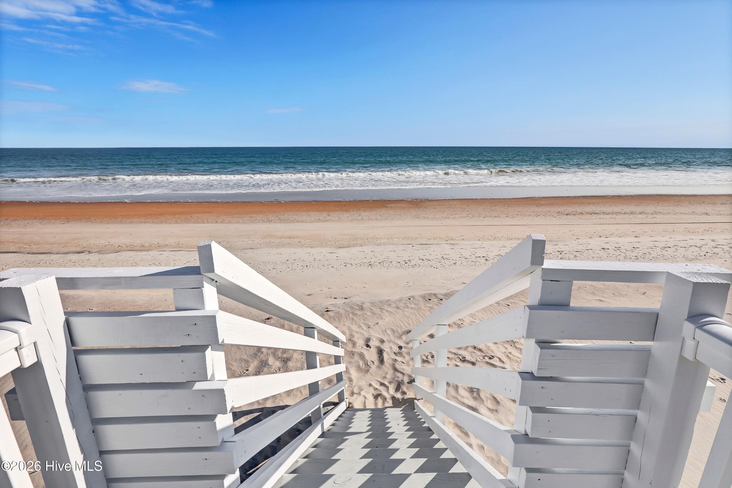 100554620 | Photo 41