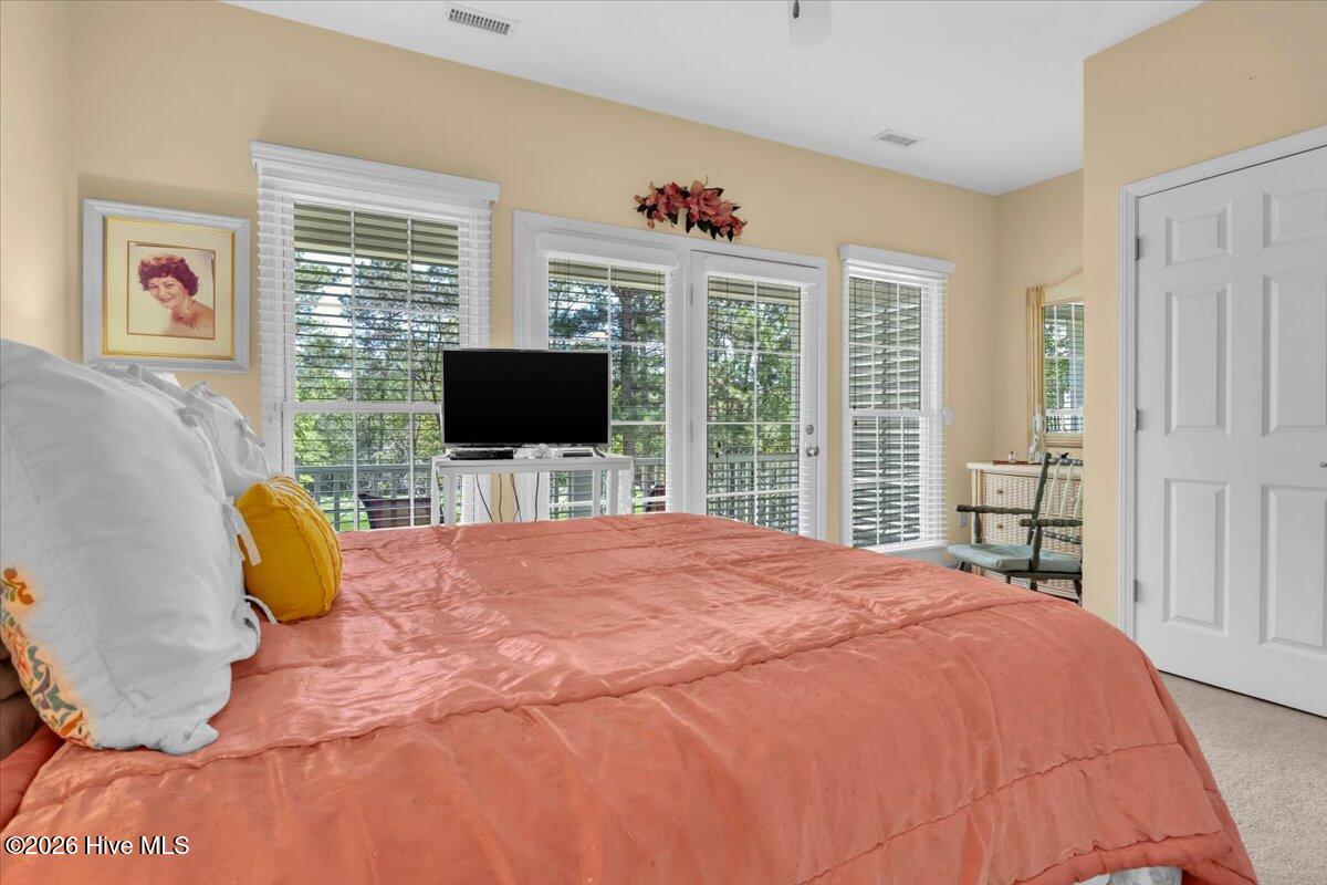 100566244 | Photo 21