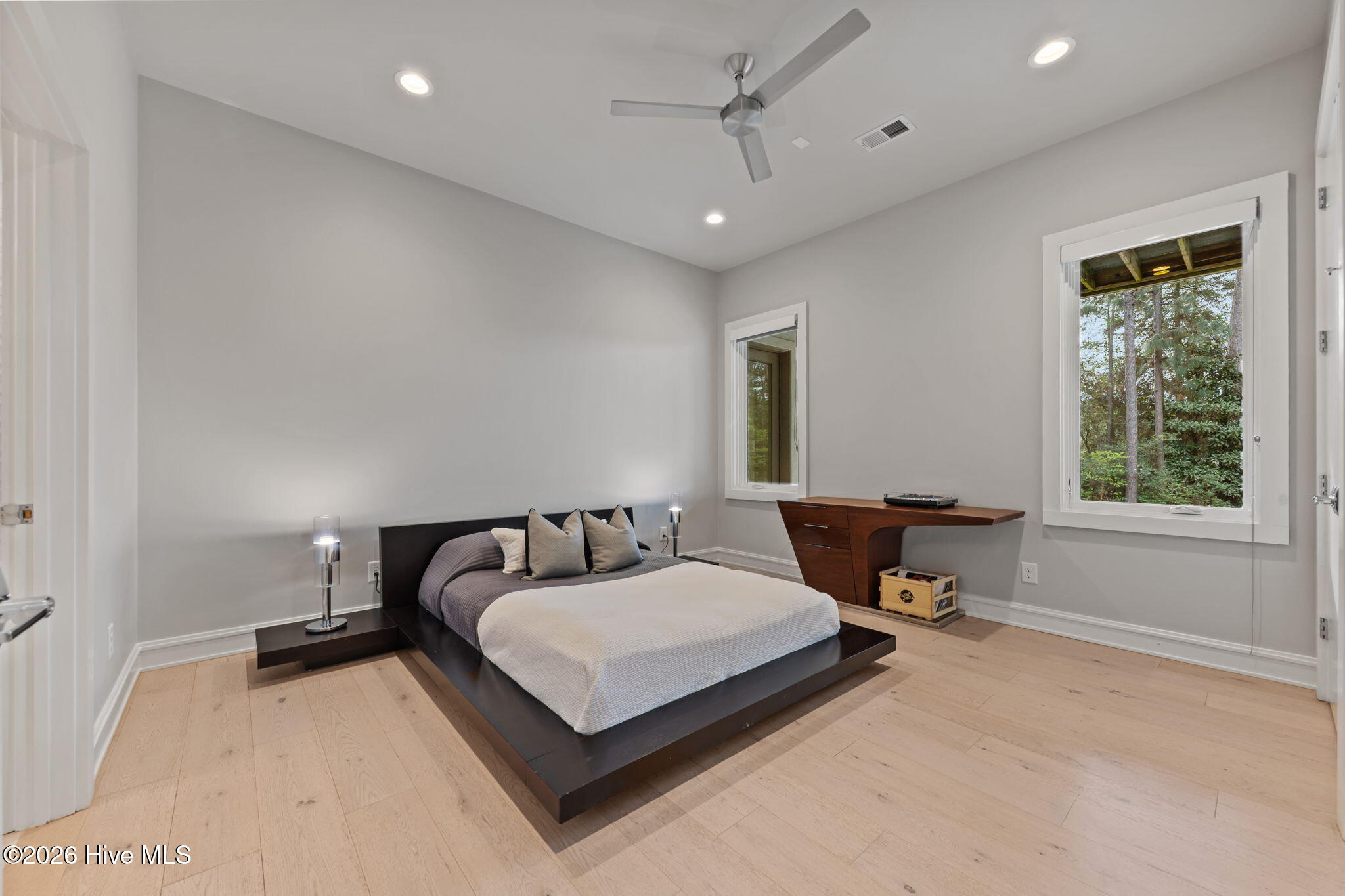 Lower Level En Suite Bedroom #2