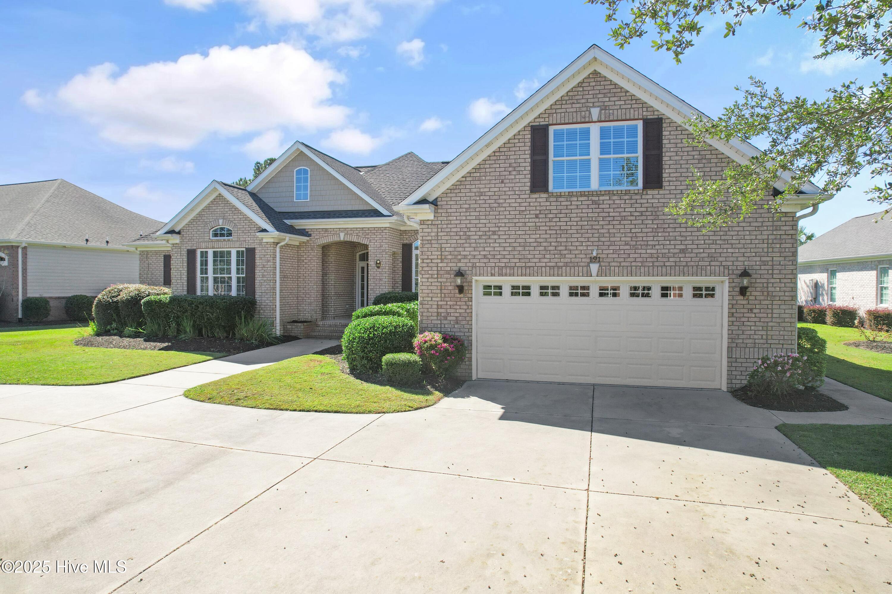 100537823 | Photo 69