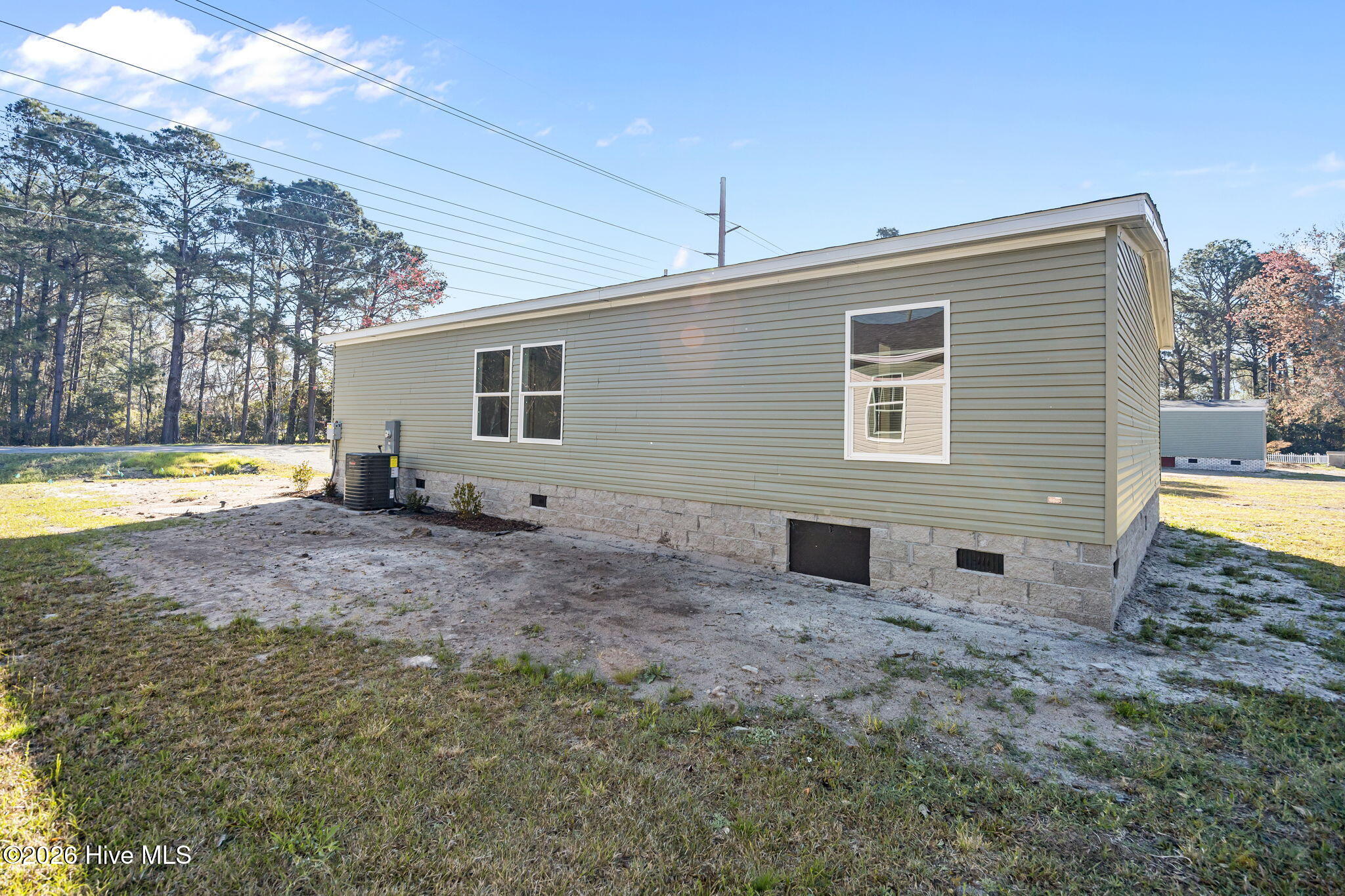 100561520 | Photo 36