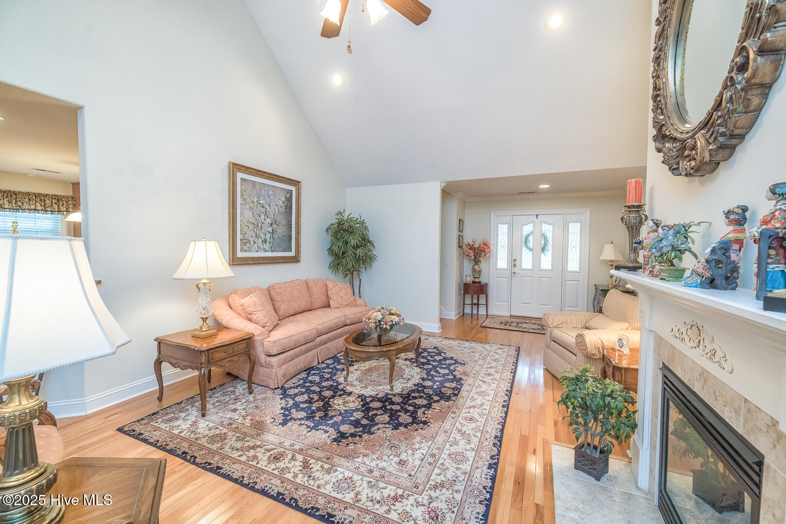 100538181 | Photo 10