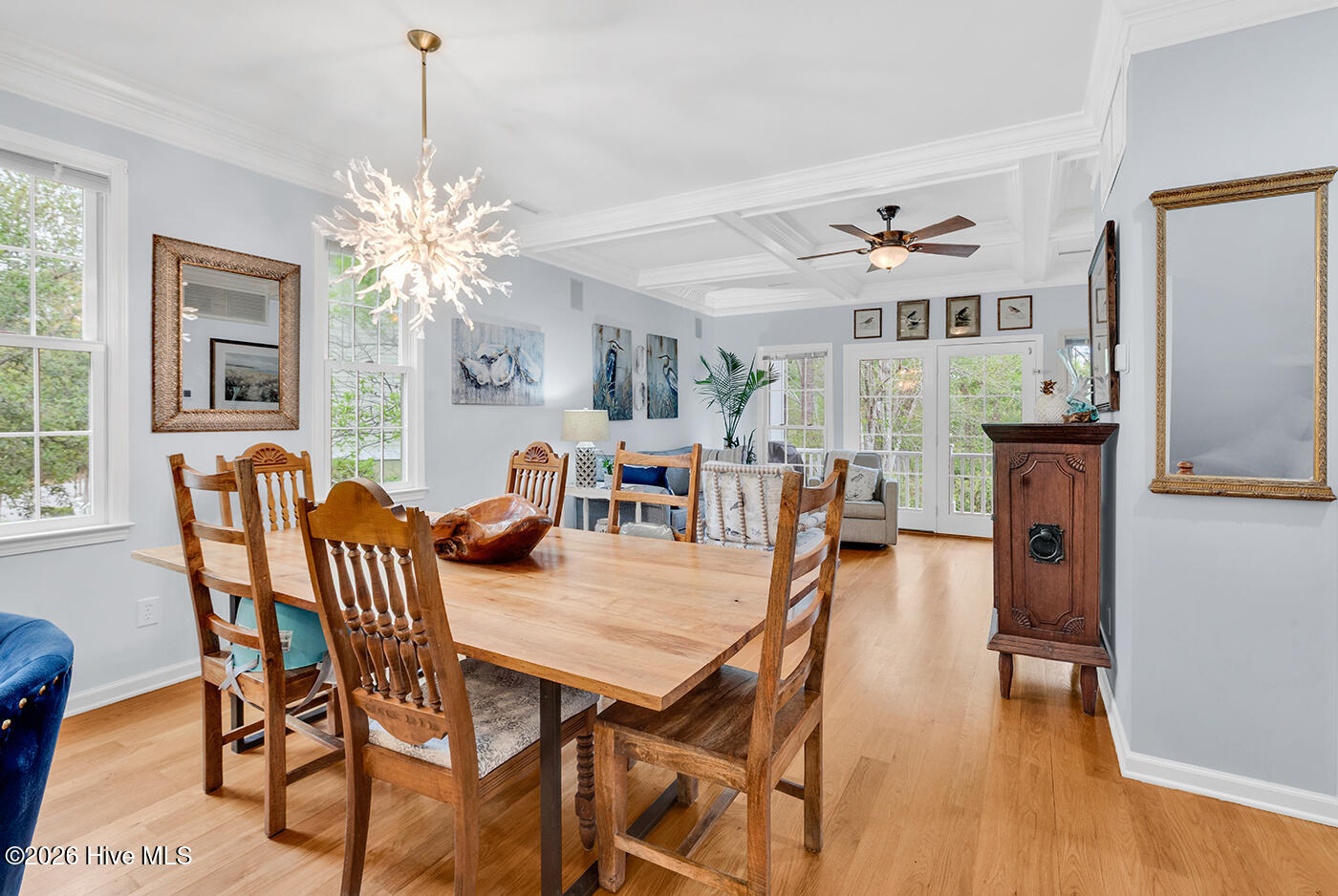 100566110 | Photo 13