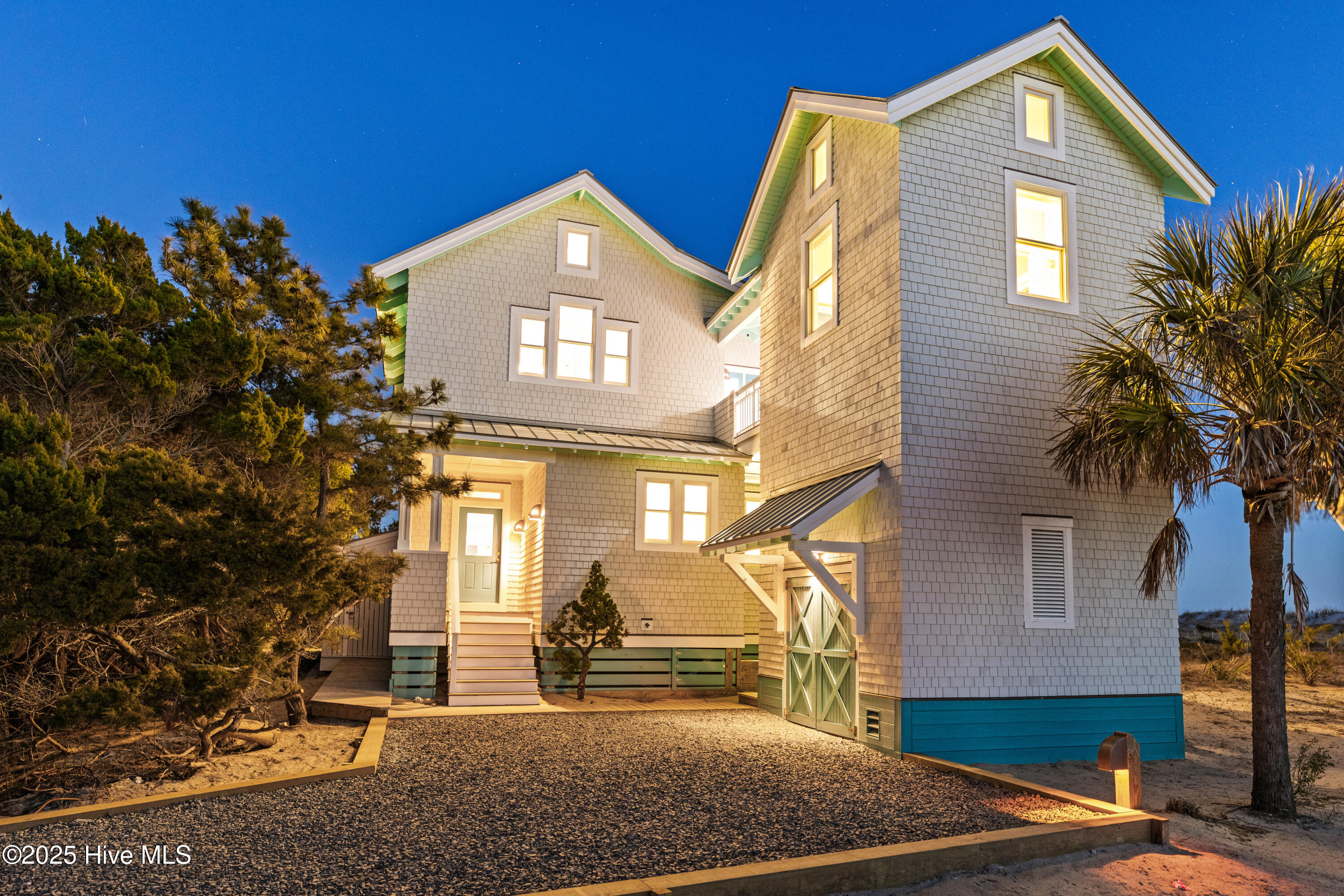 100494398 | Photo 10