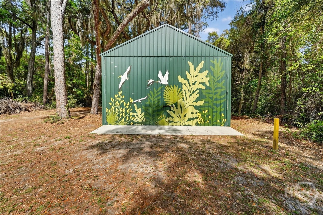 24 x 48 workshop with custom painted mural.