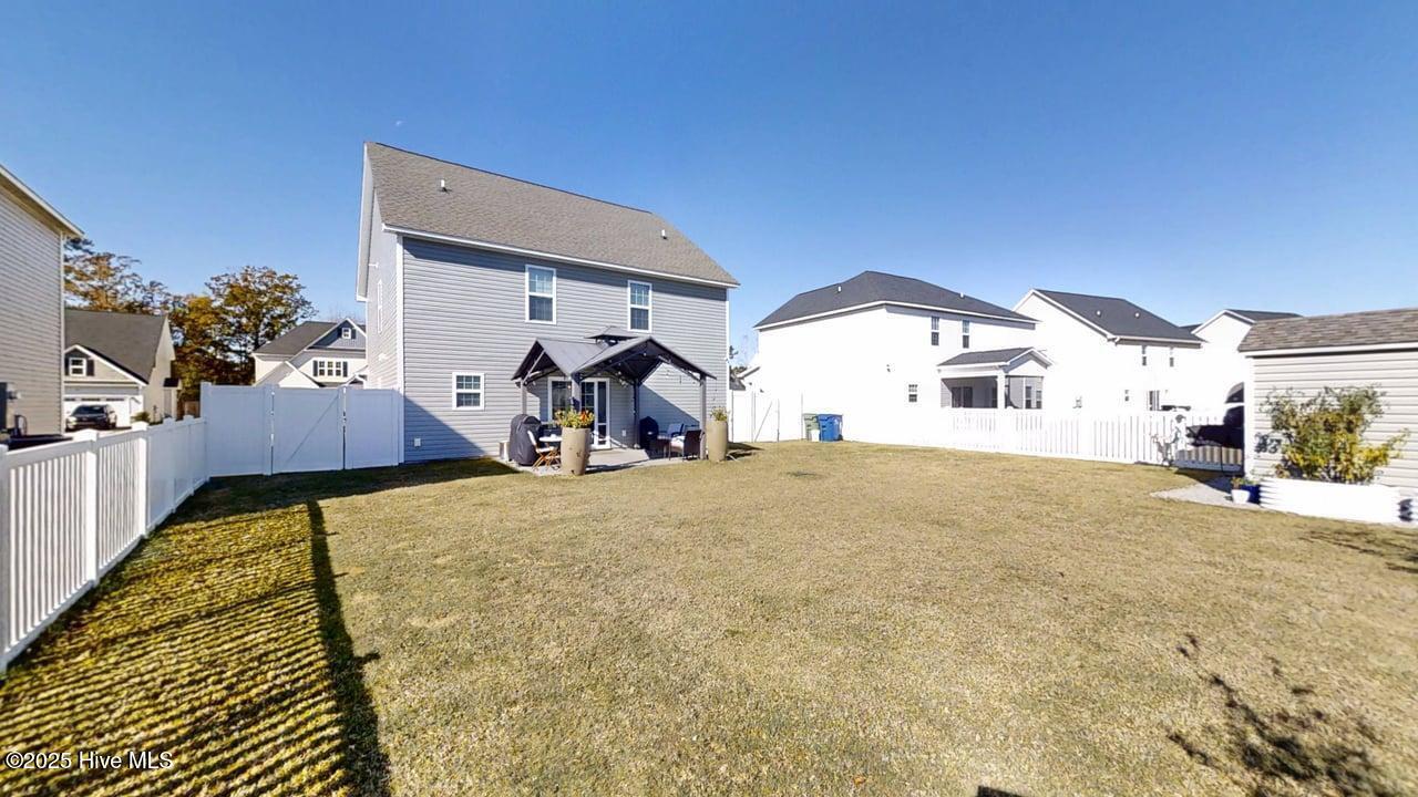 100539509 | Photo 10