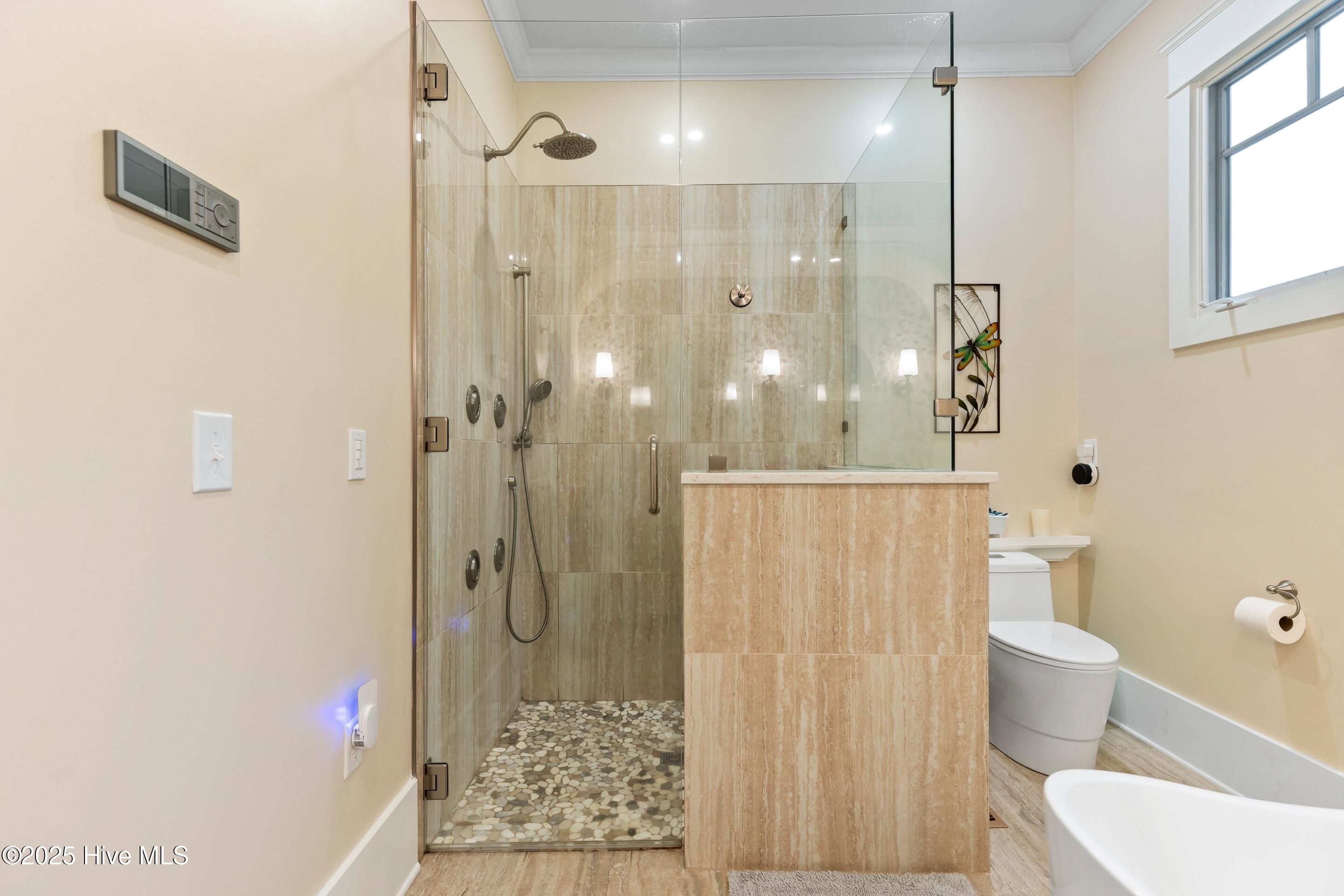 100544140 | Photo 45