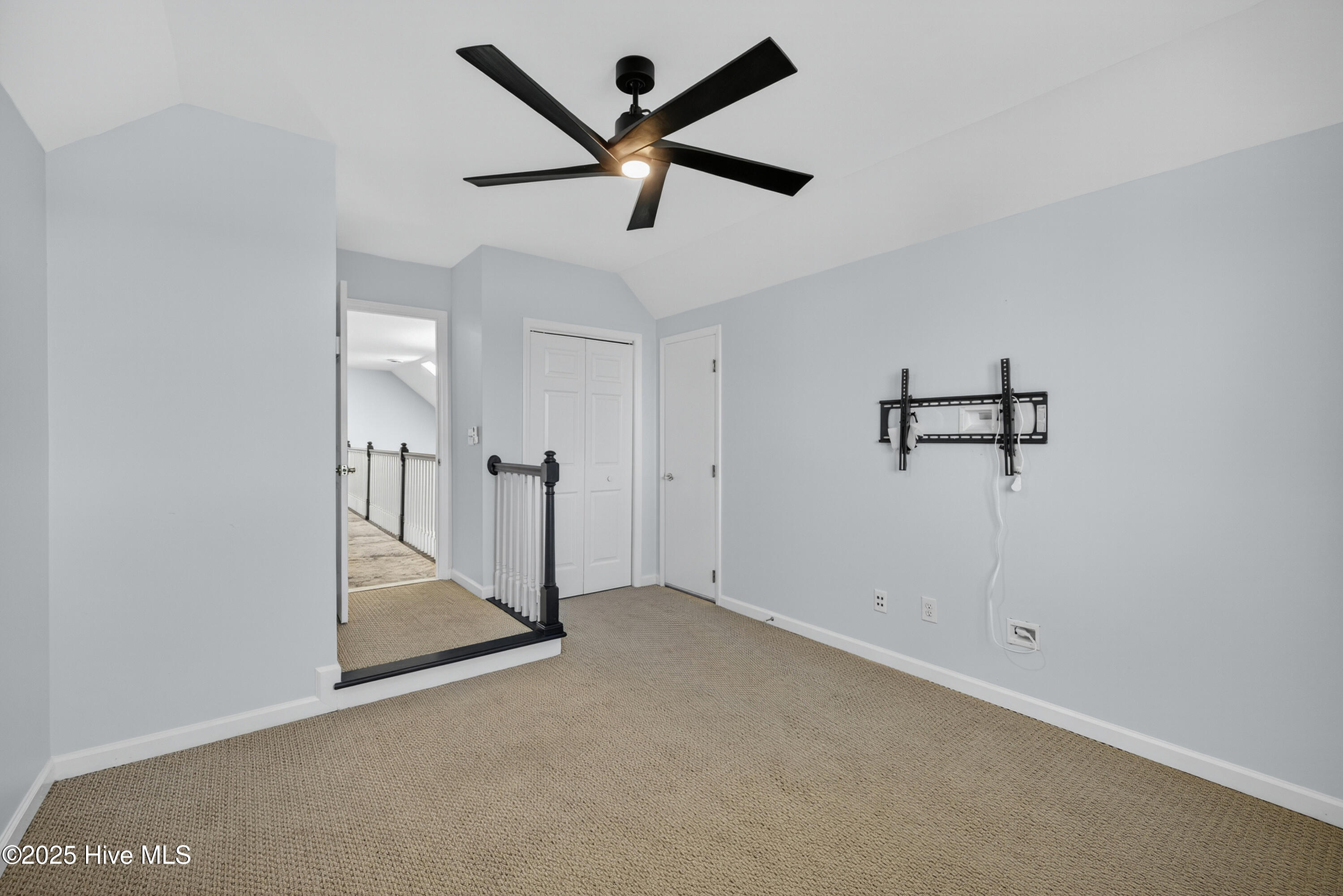 100539038 | Photo 54