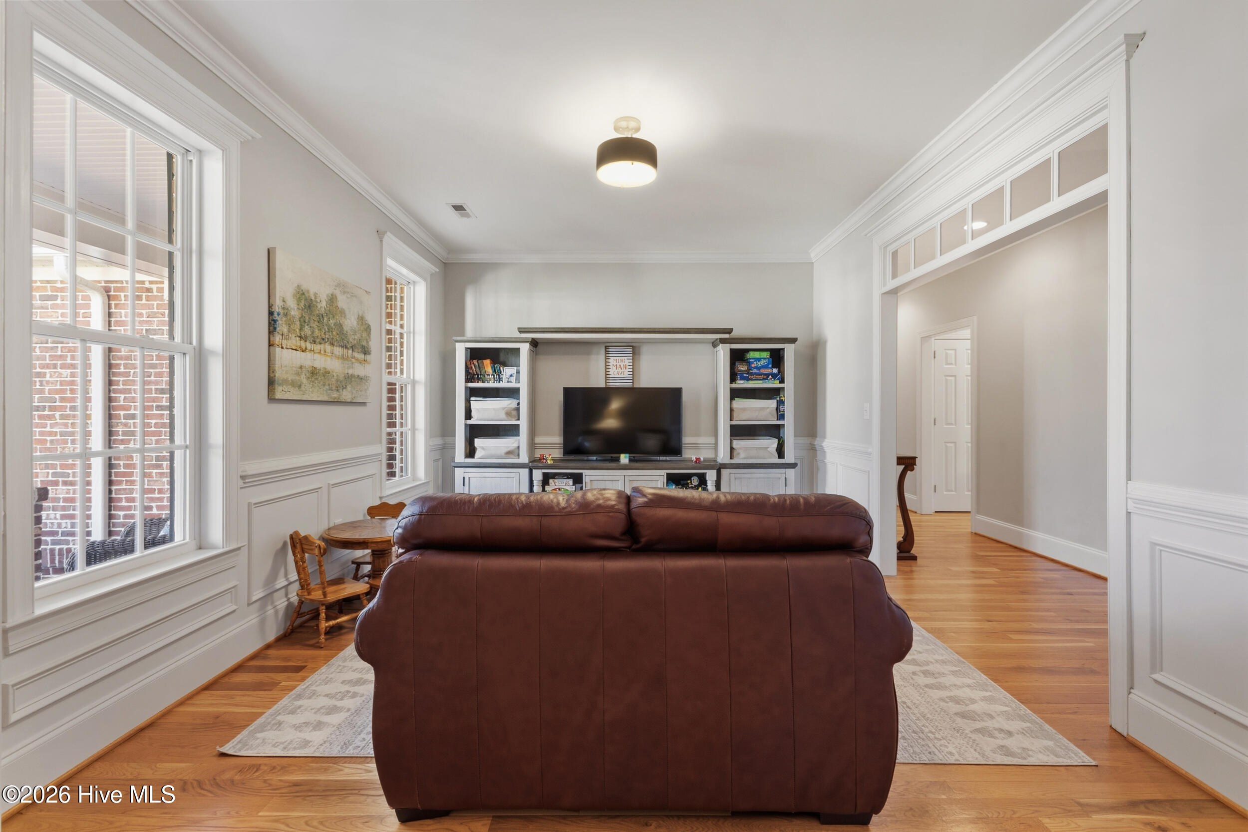 100558582 | Photo 33