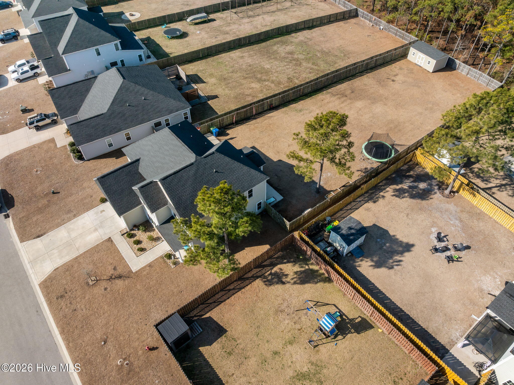 100554000 | Photo 56