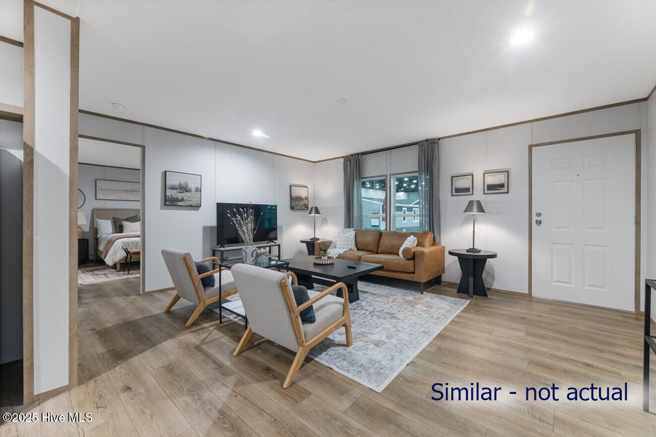 100547231 | Photo 18