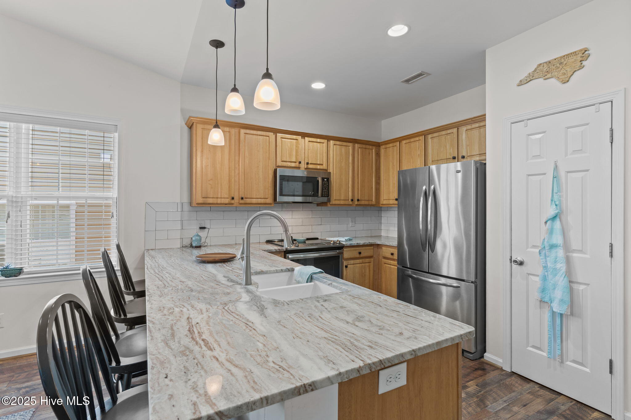 100522397 | Photo 11