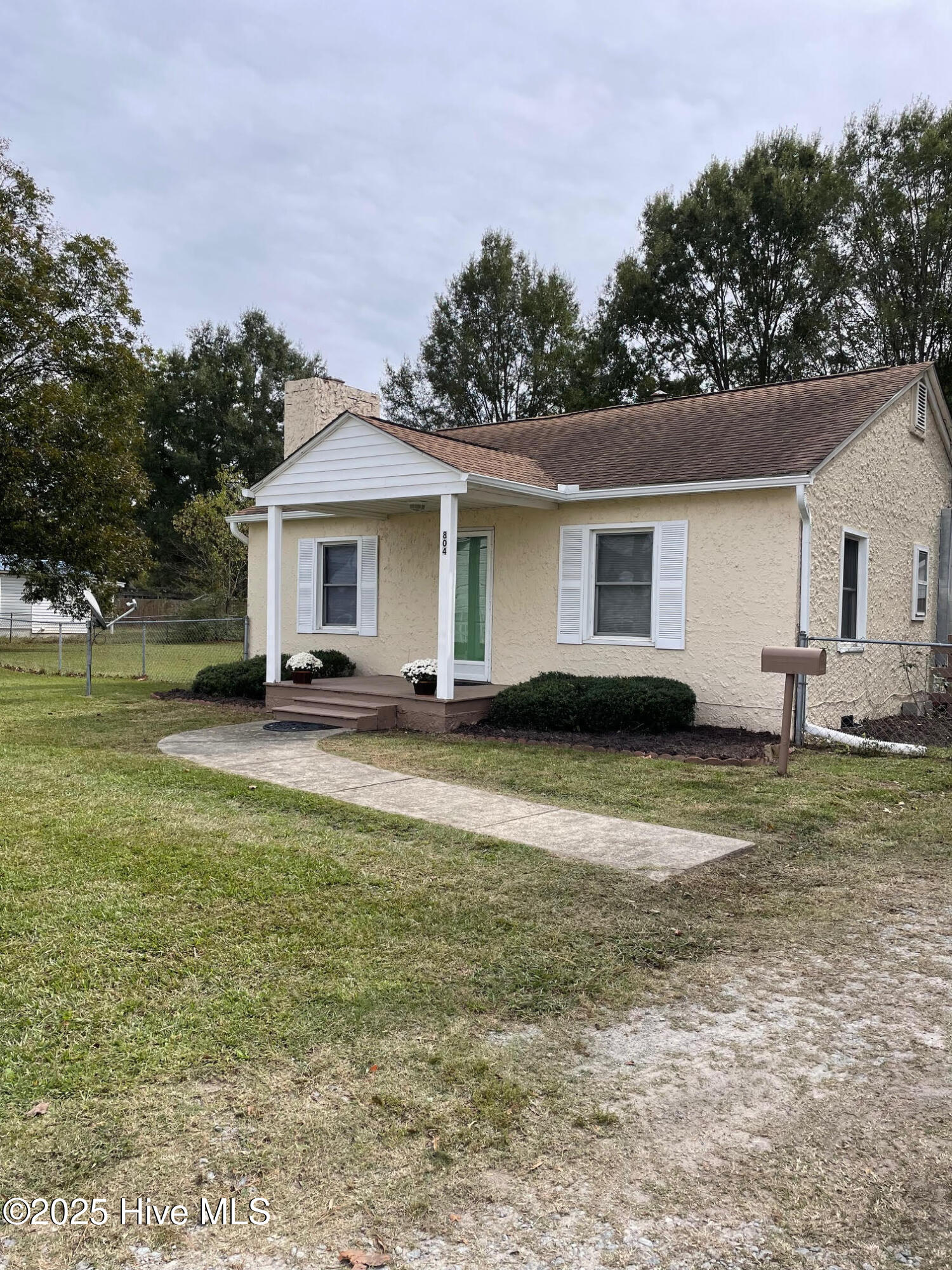 Homes for sale in Selma, NC | 804 E Lizzie St, Selma, NC 27576 | MLS# 100535798