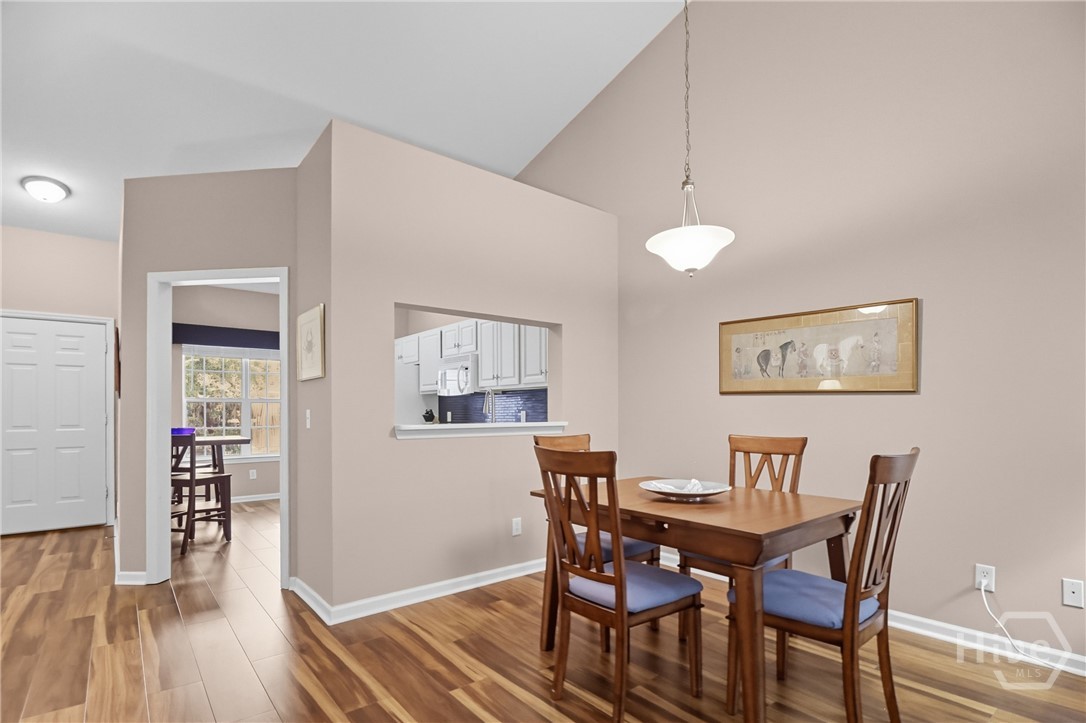 11 River Trace Court