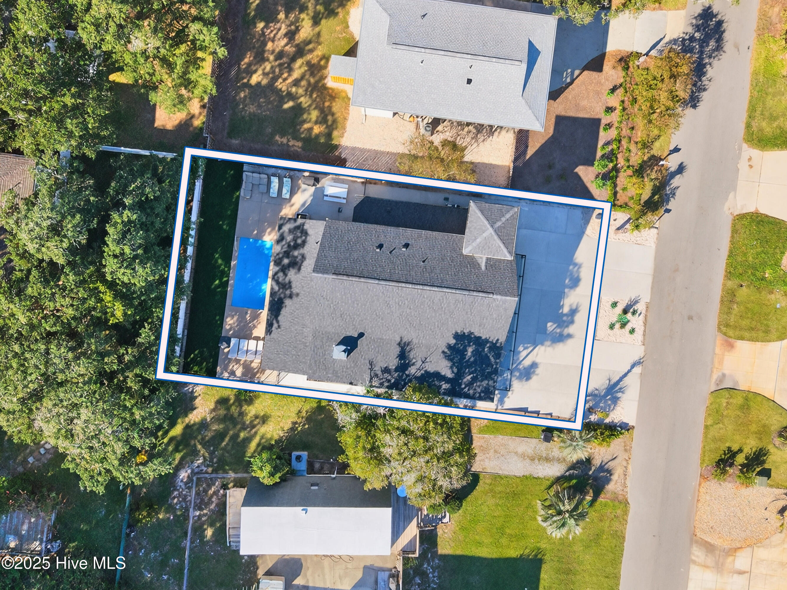 100537887 | Photo 67