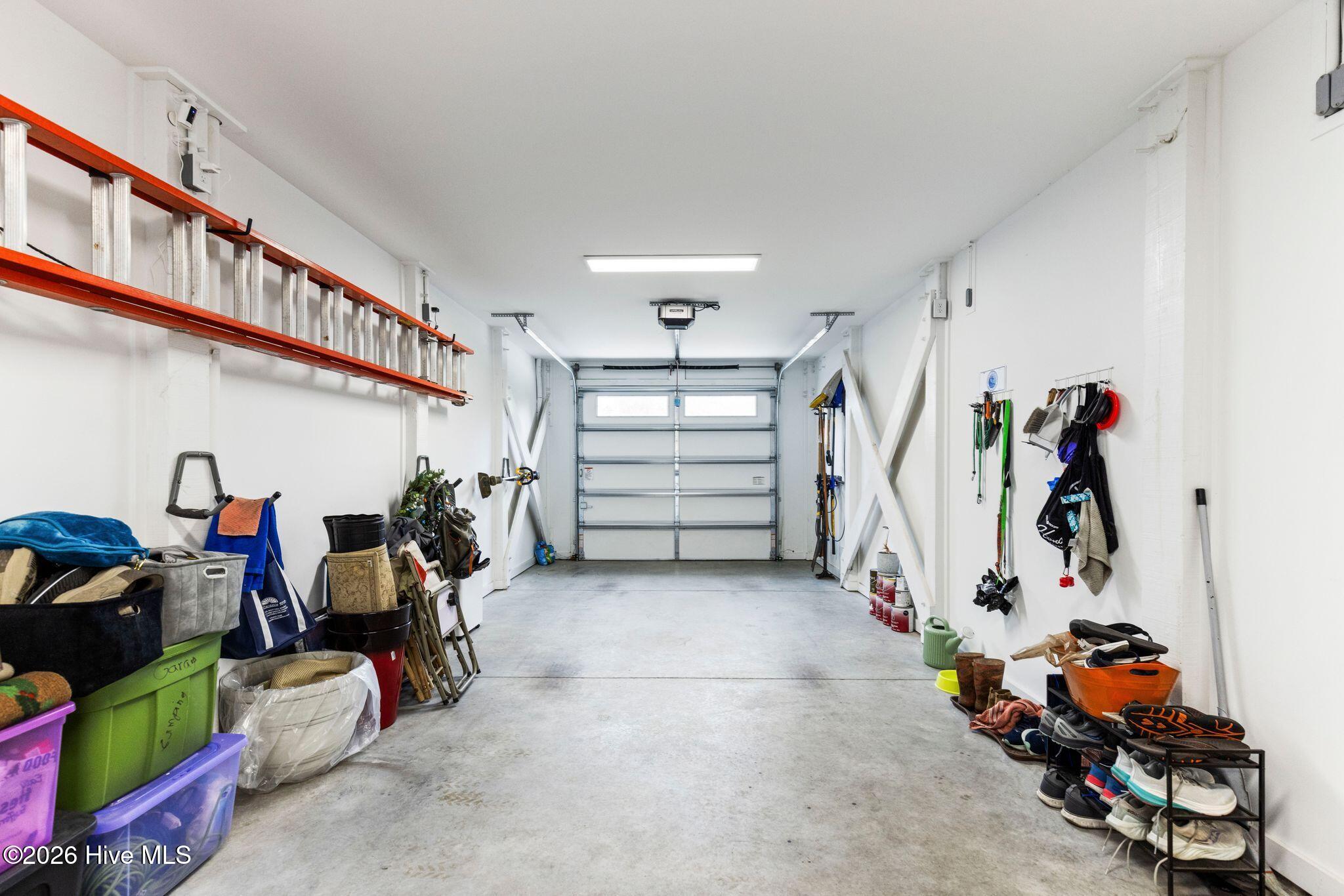 100570540 | Photo 58