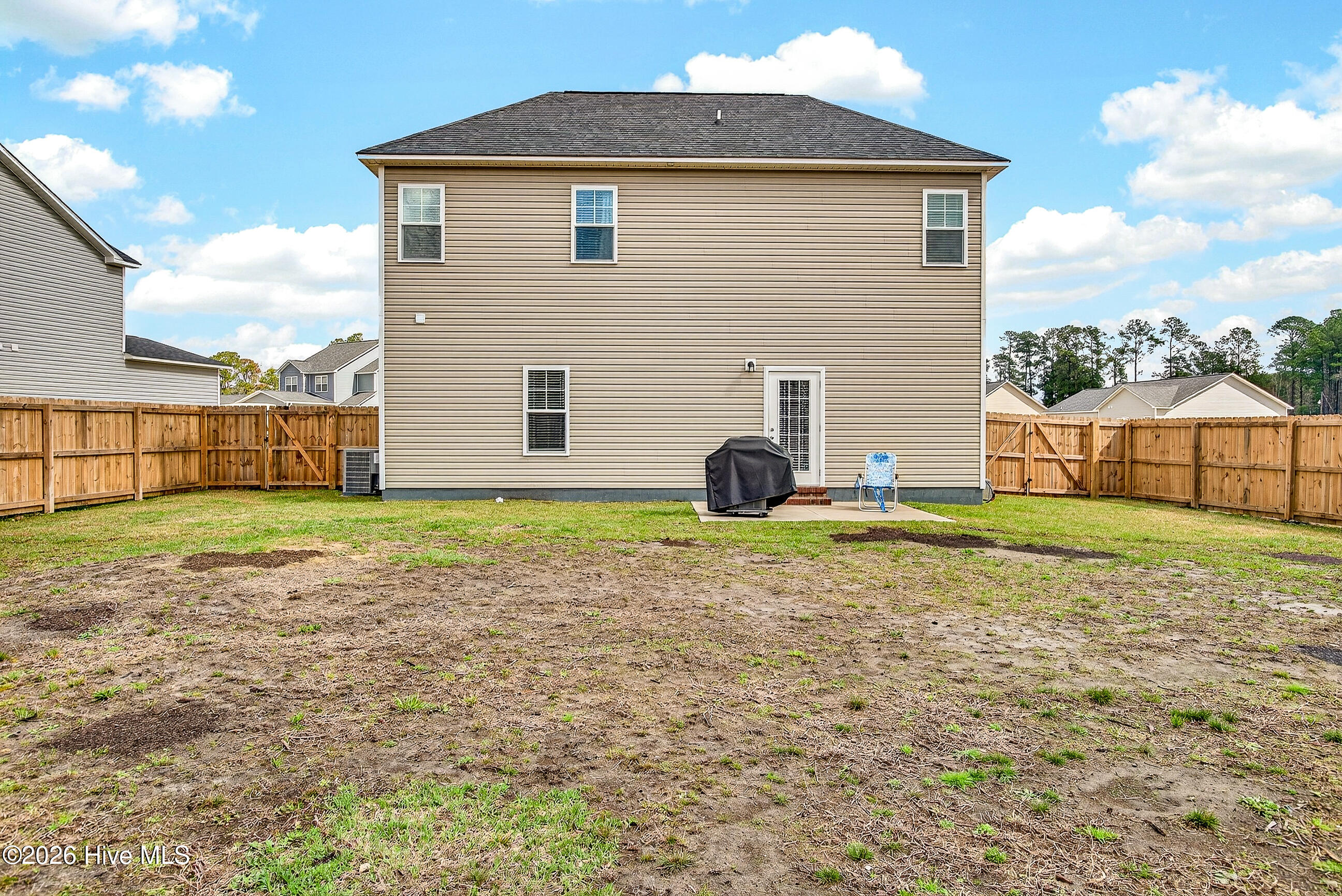 205 W Theriault Court,Jacksonville