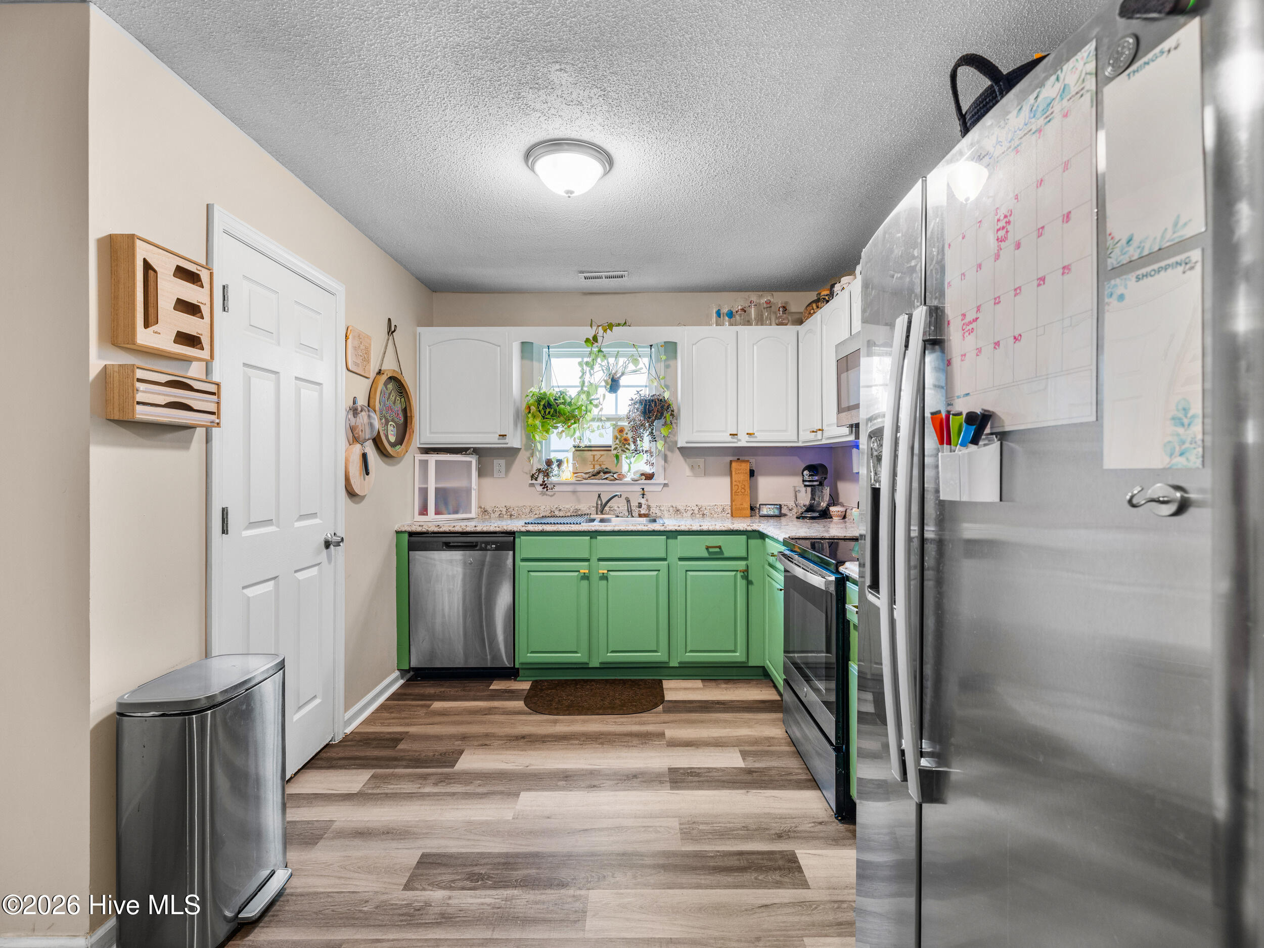 100567636 | Photo 17