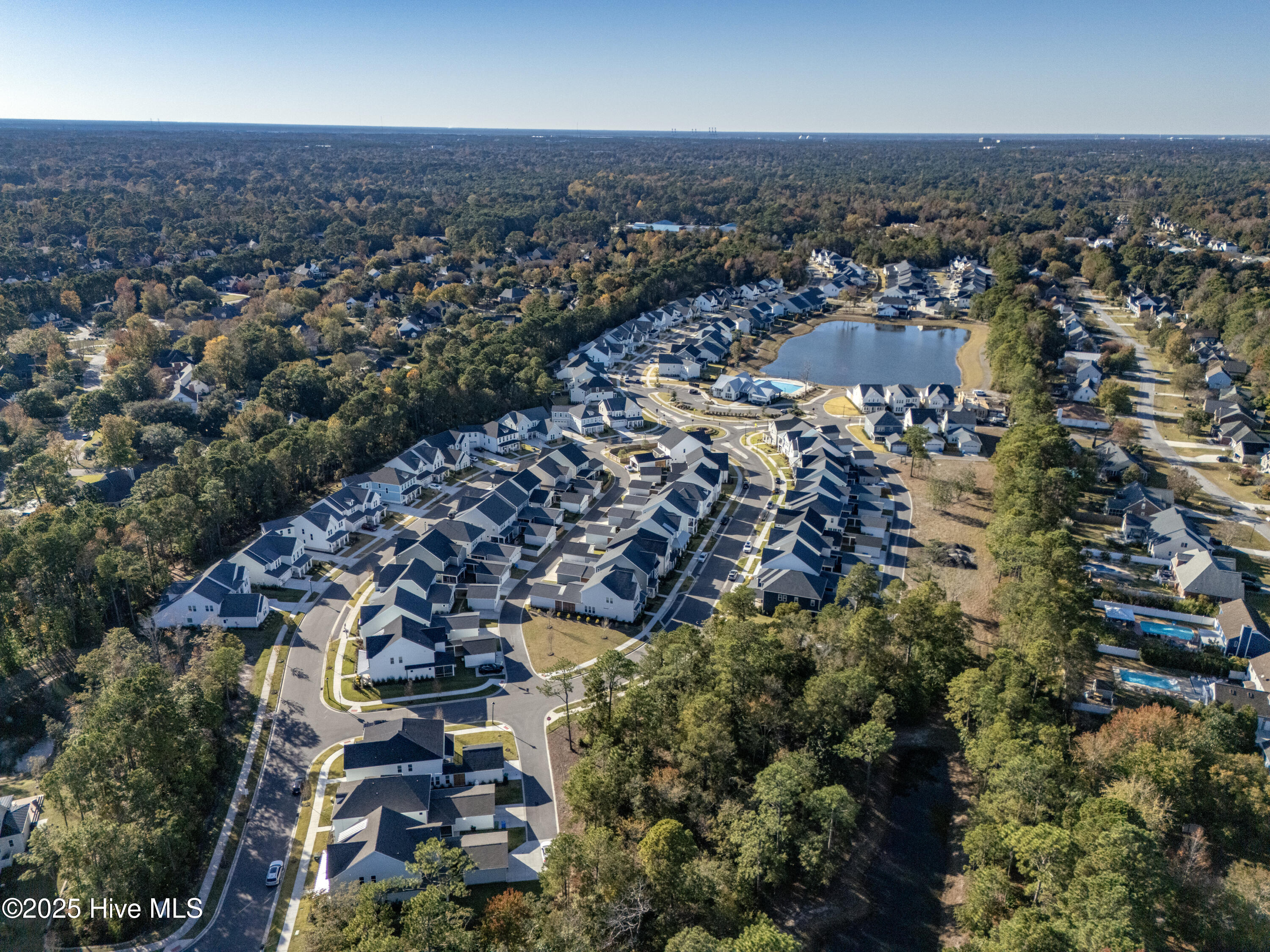 100541296 | Photo 34