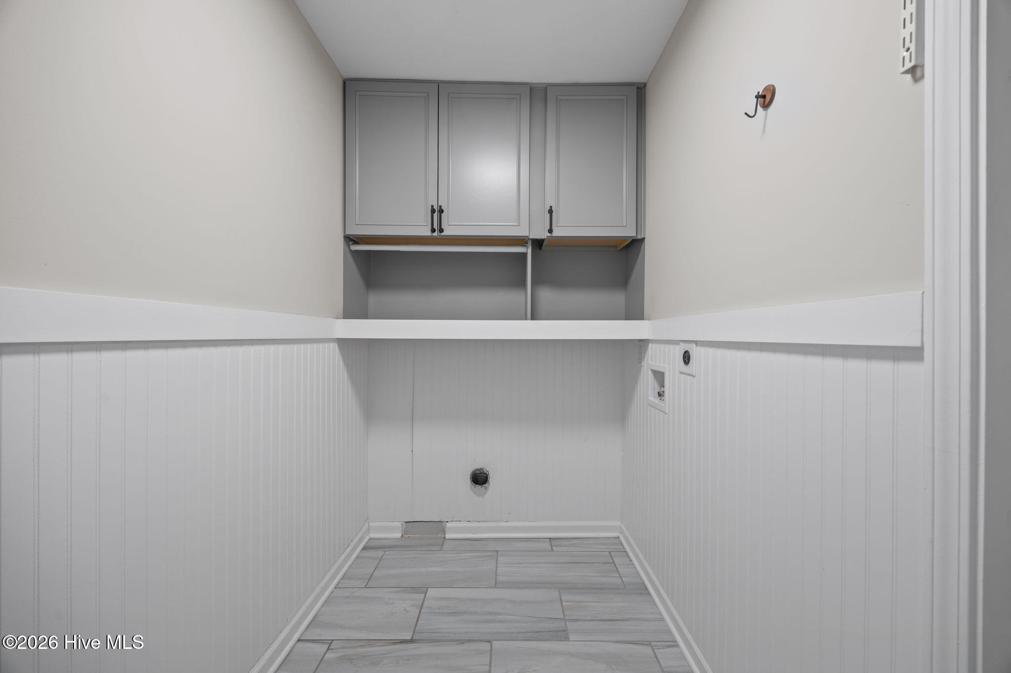 100562529 | Photo 18