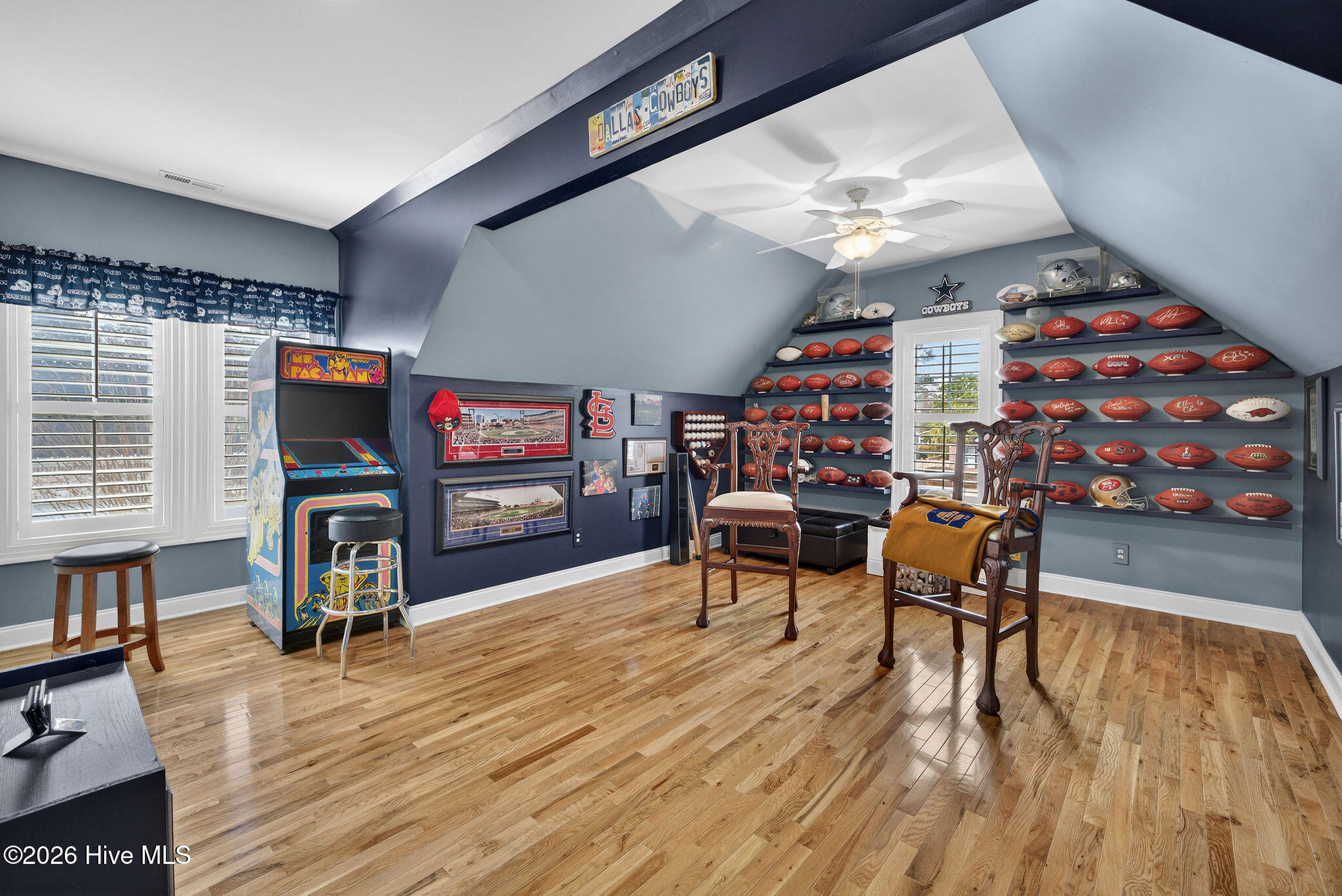 100547469 | Photo 44