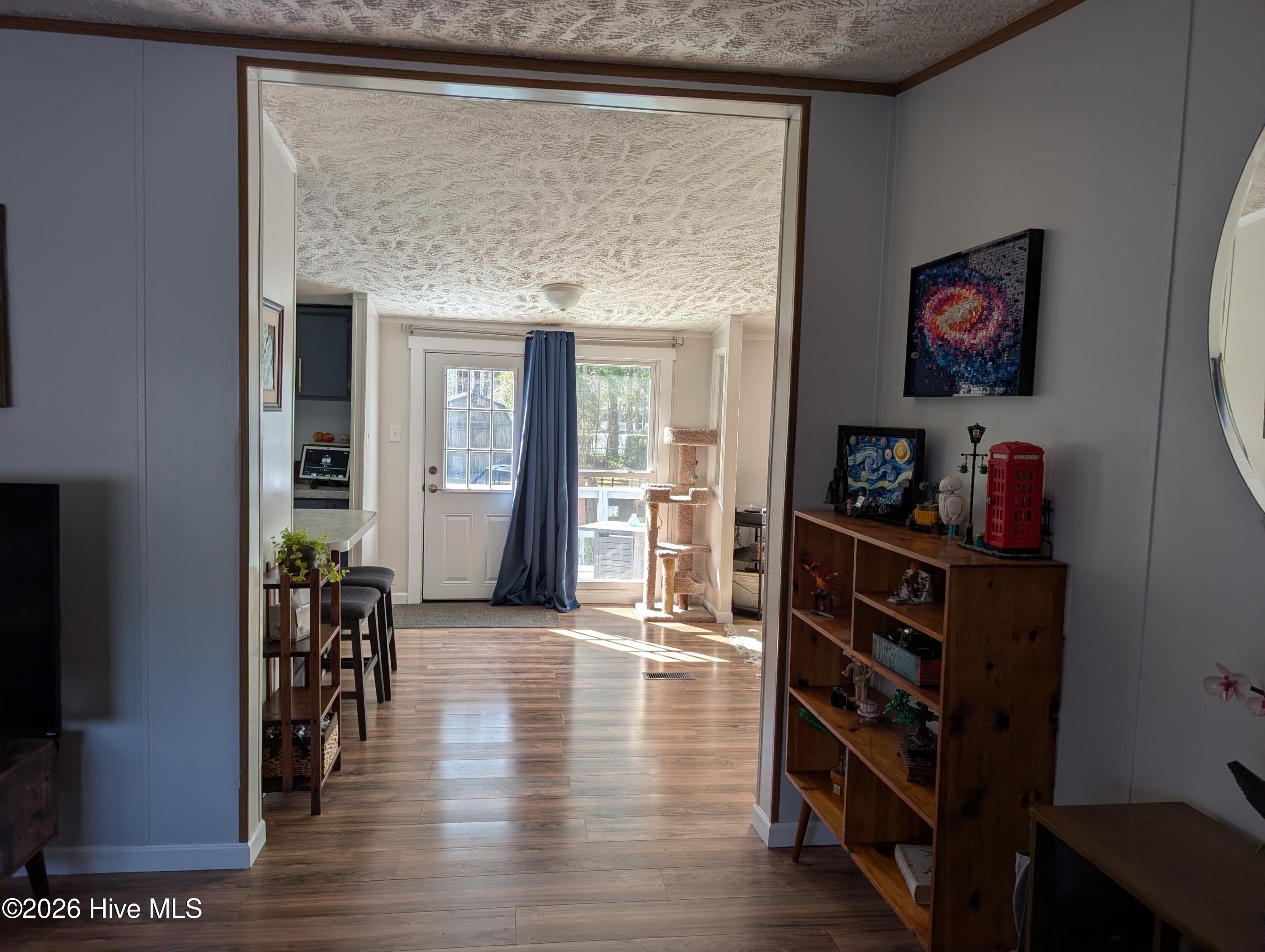 100556219 | Photo 25