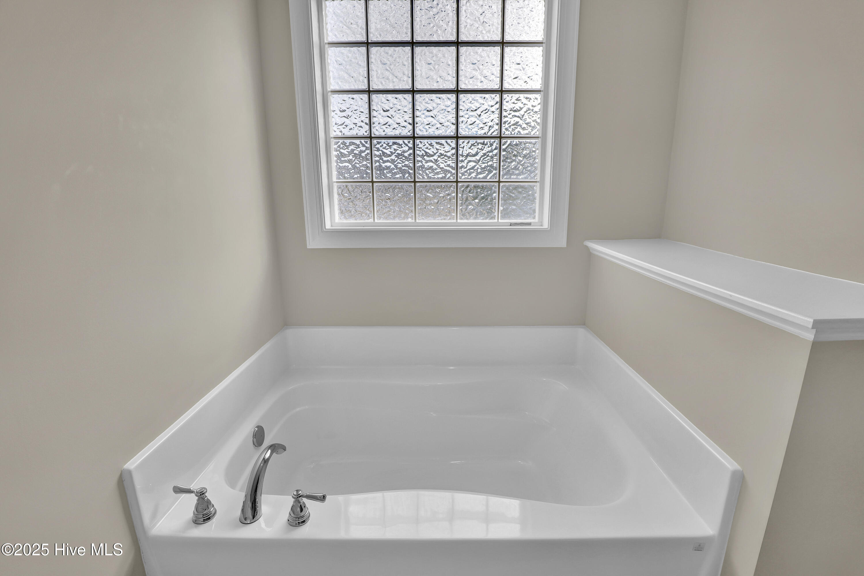 100545755 | Photo 37