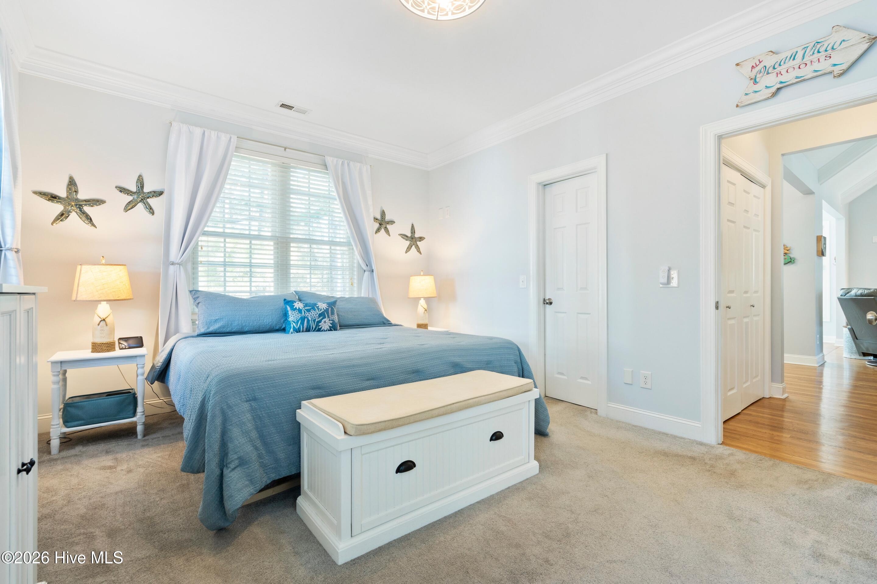 100549432 | Photo 21