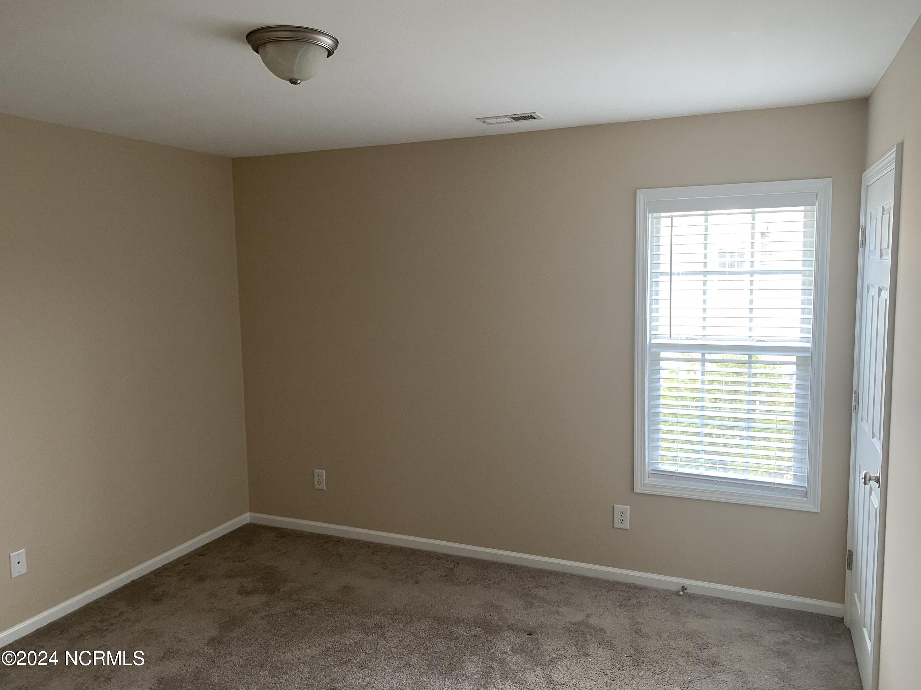 2202 Mayberry Loop Road 102,Morehead City